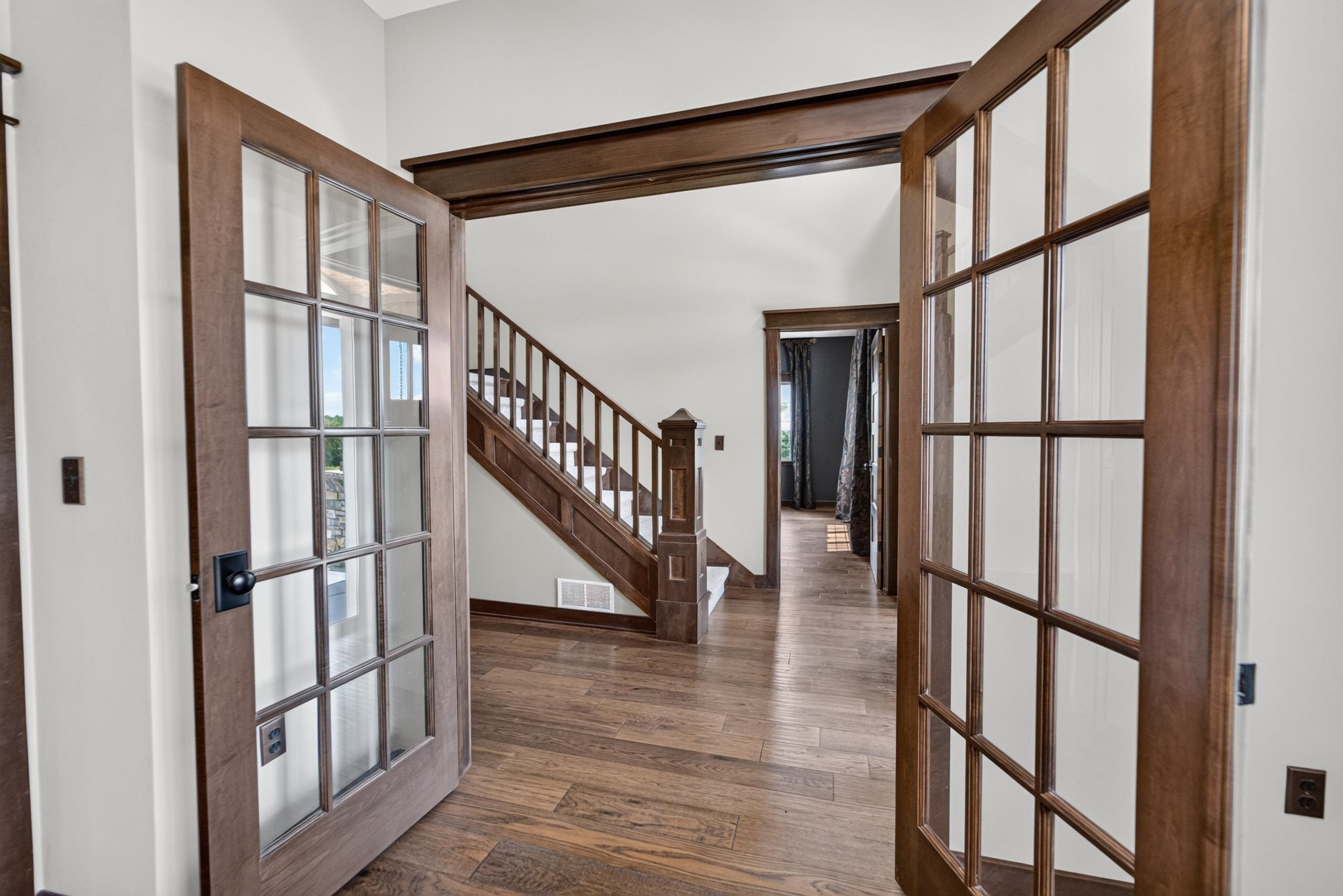 7876 Dragonfly Court