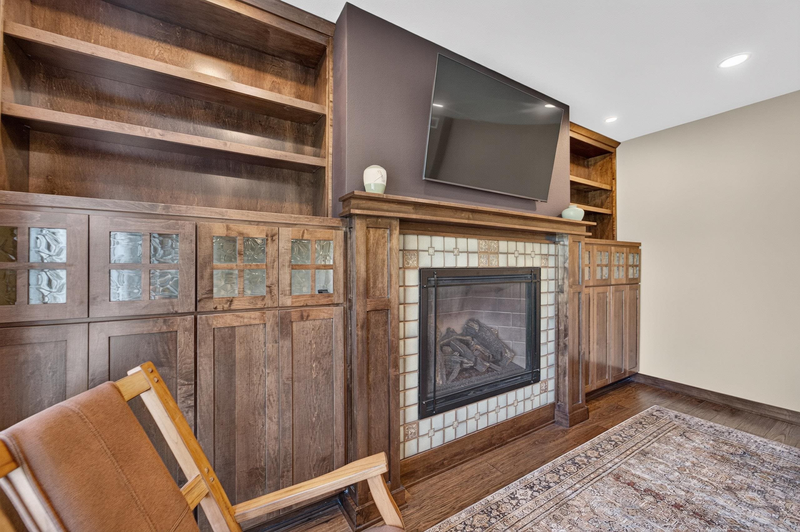 7876 Dragonfly Court