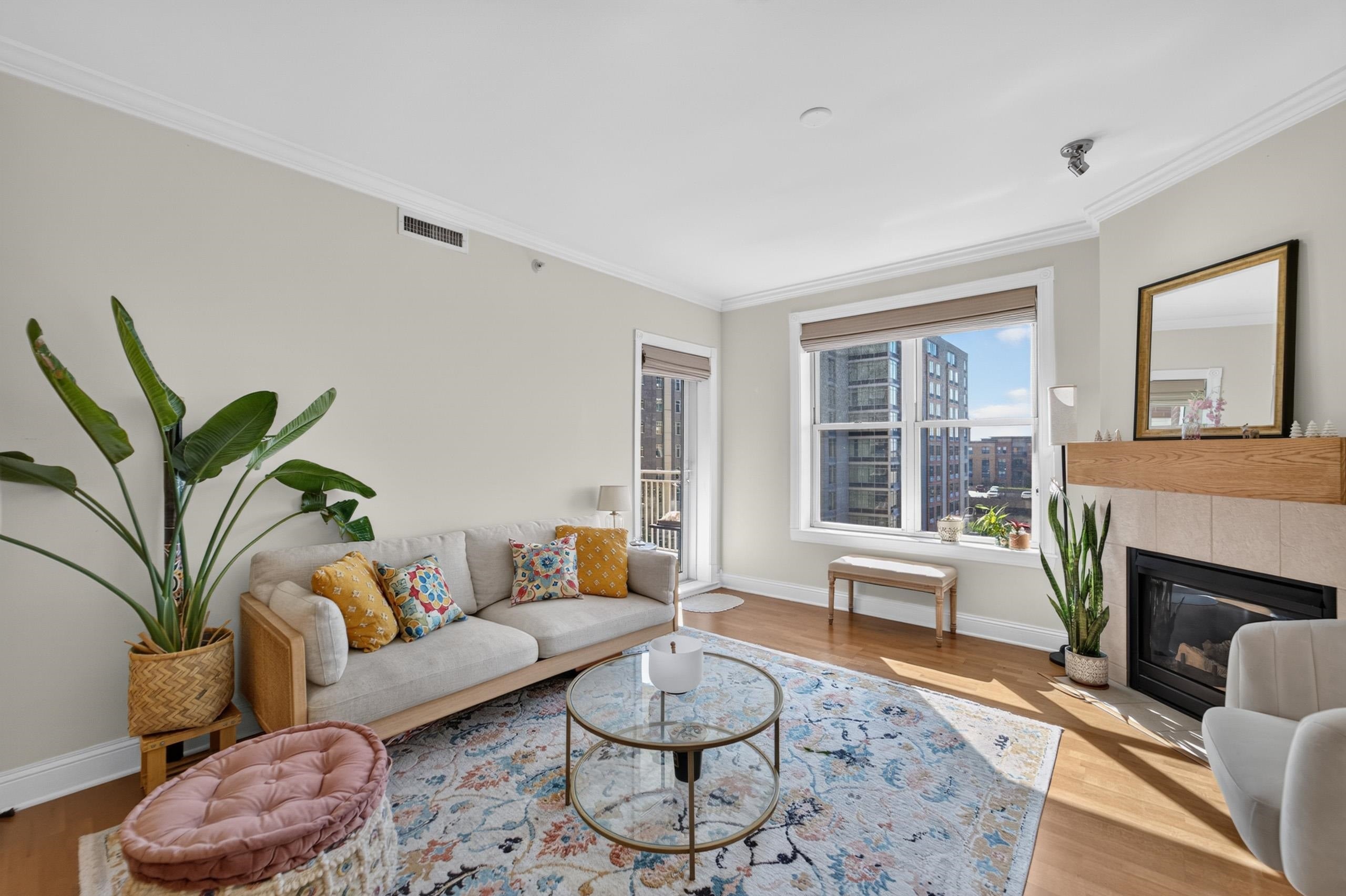 360 W Washington Avenue 603