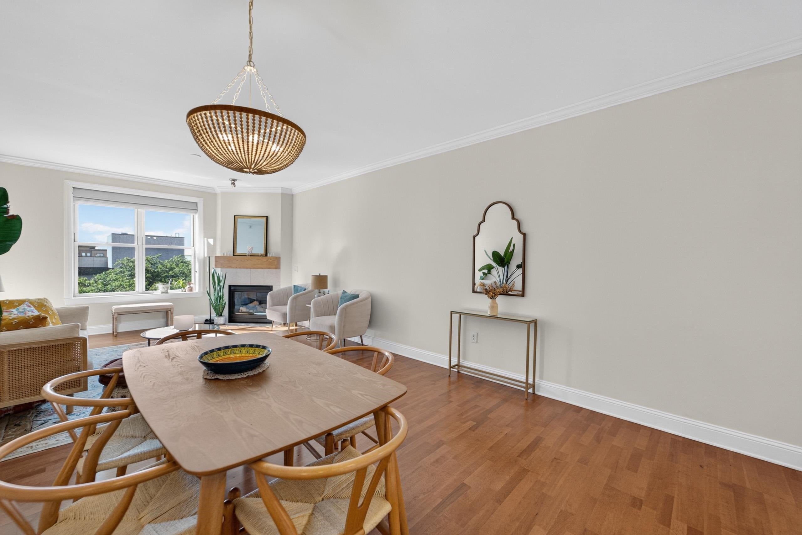 360 W Washington Avenue 603