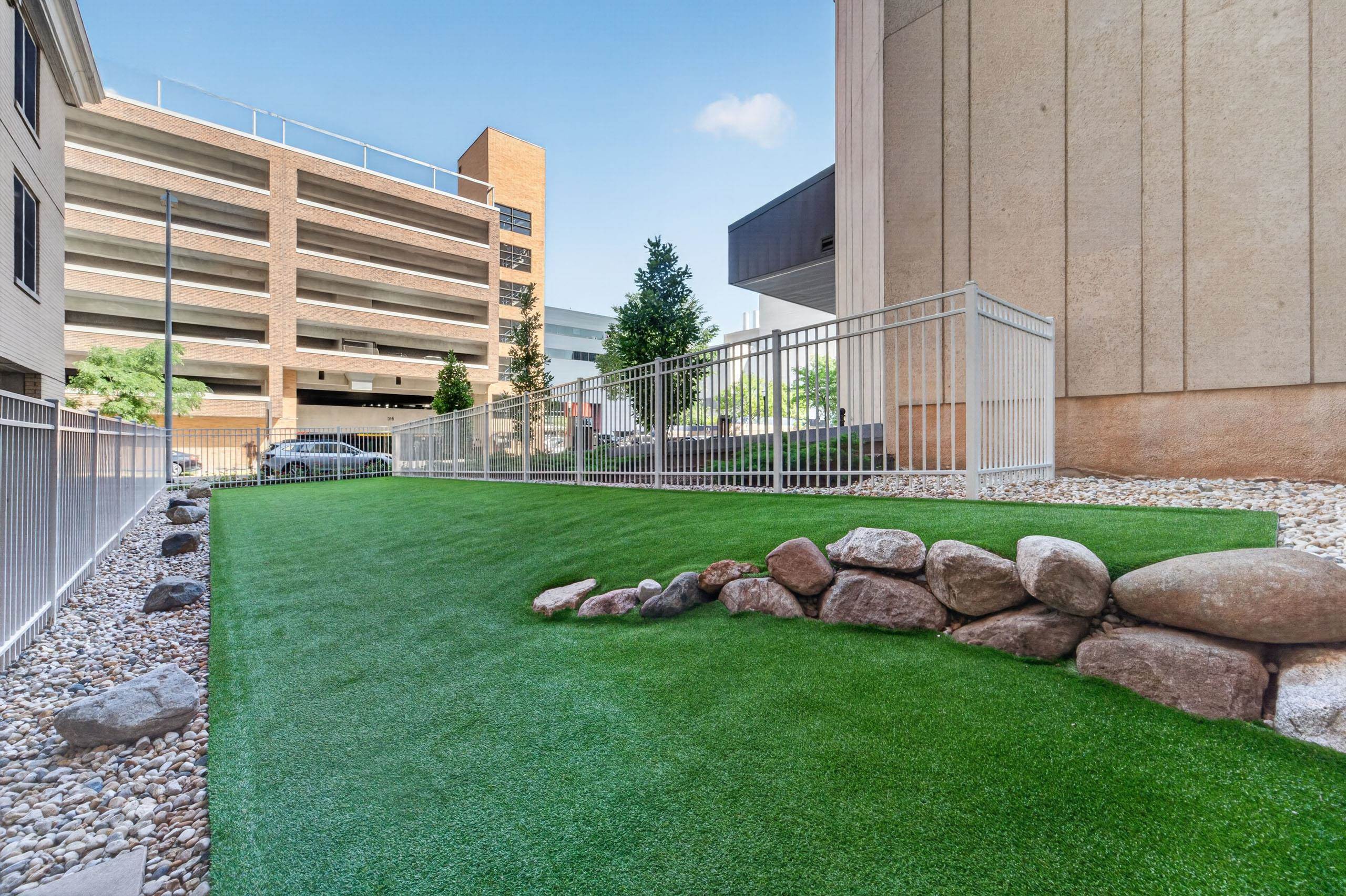 360 W Washington Avenue 603