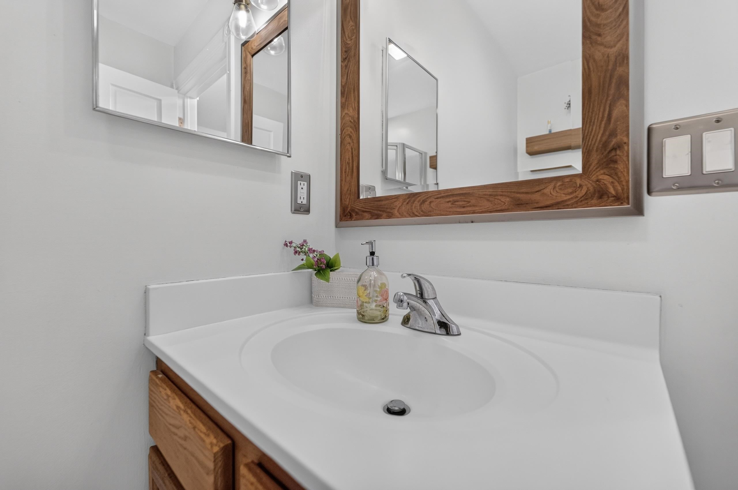 360 W Washington Avenue 603