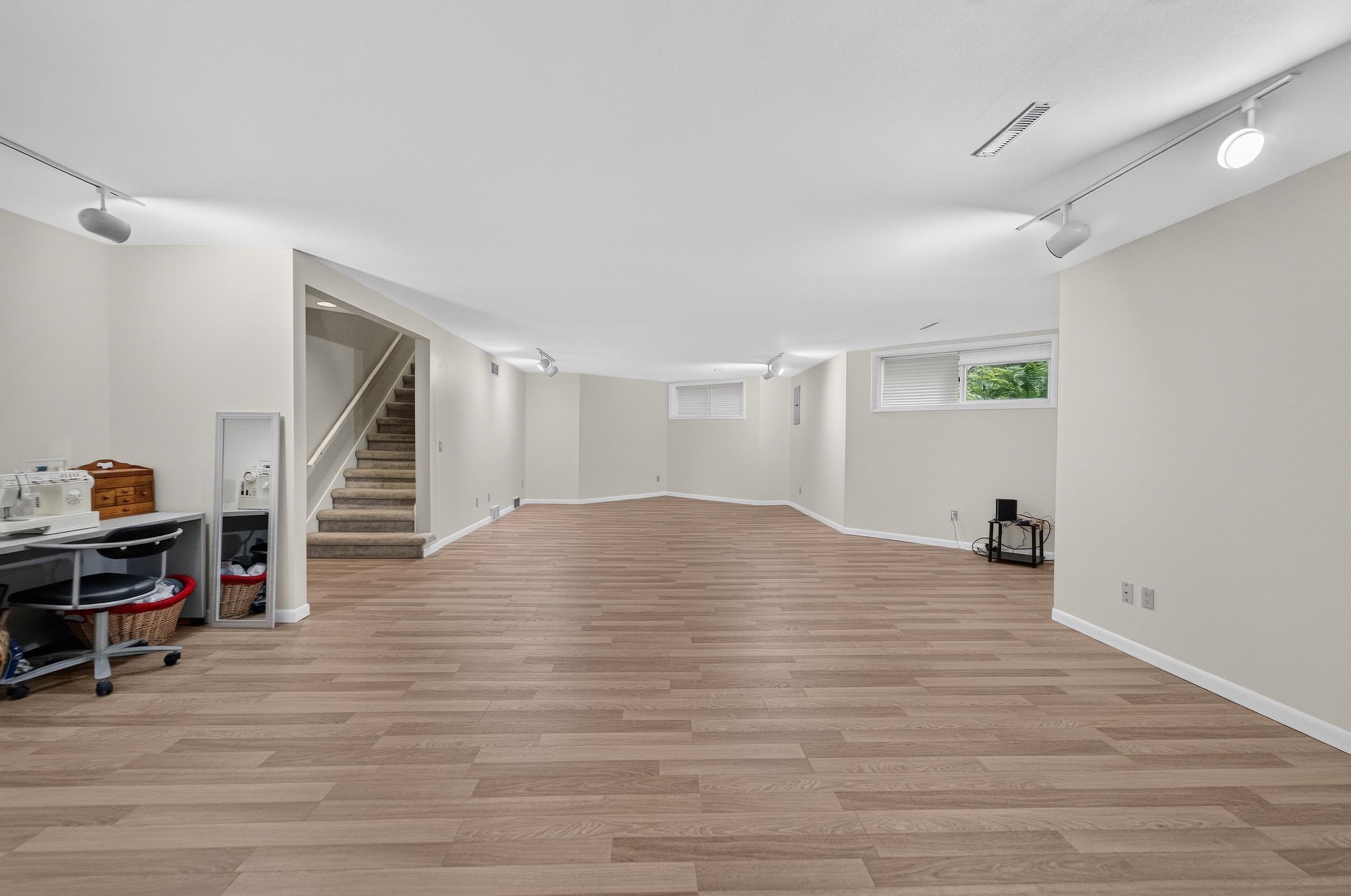 434 N Westfield Road