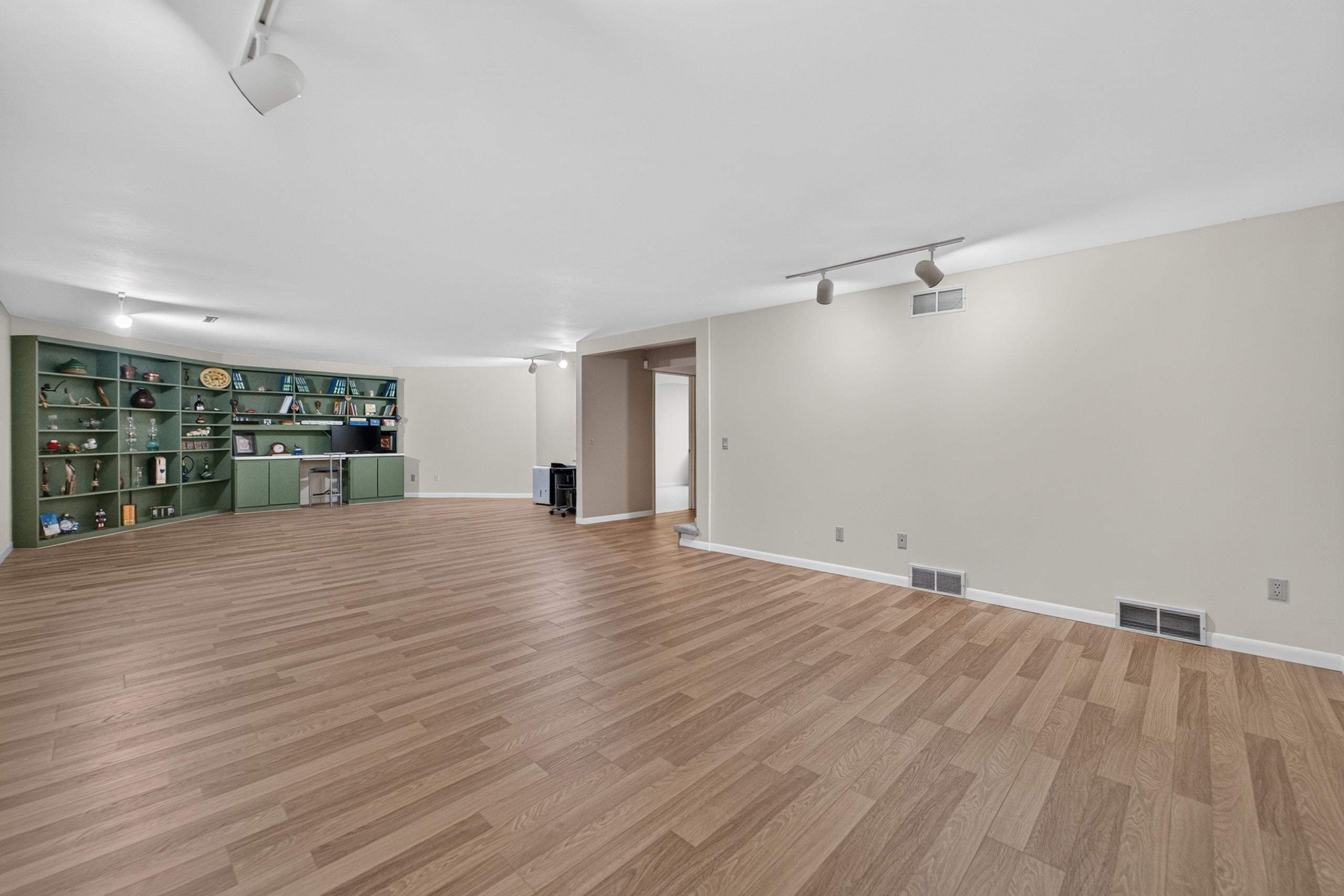 434 N Westfield Road