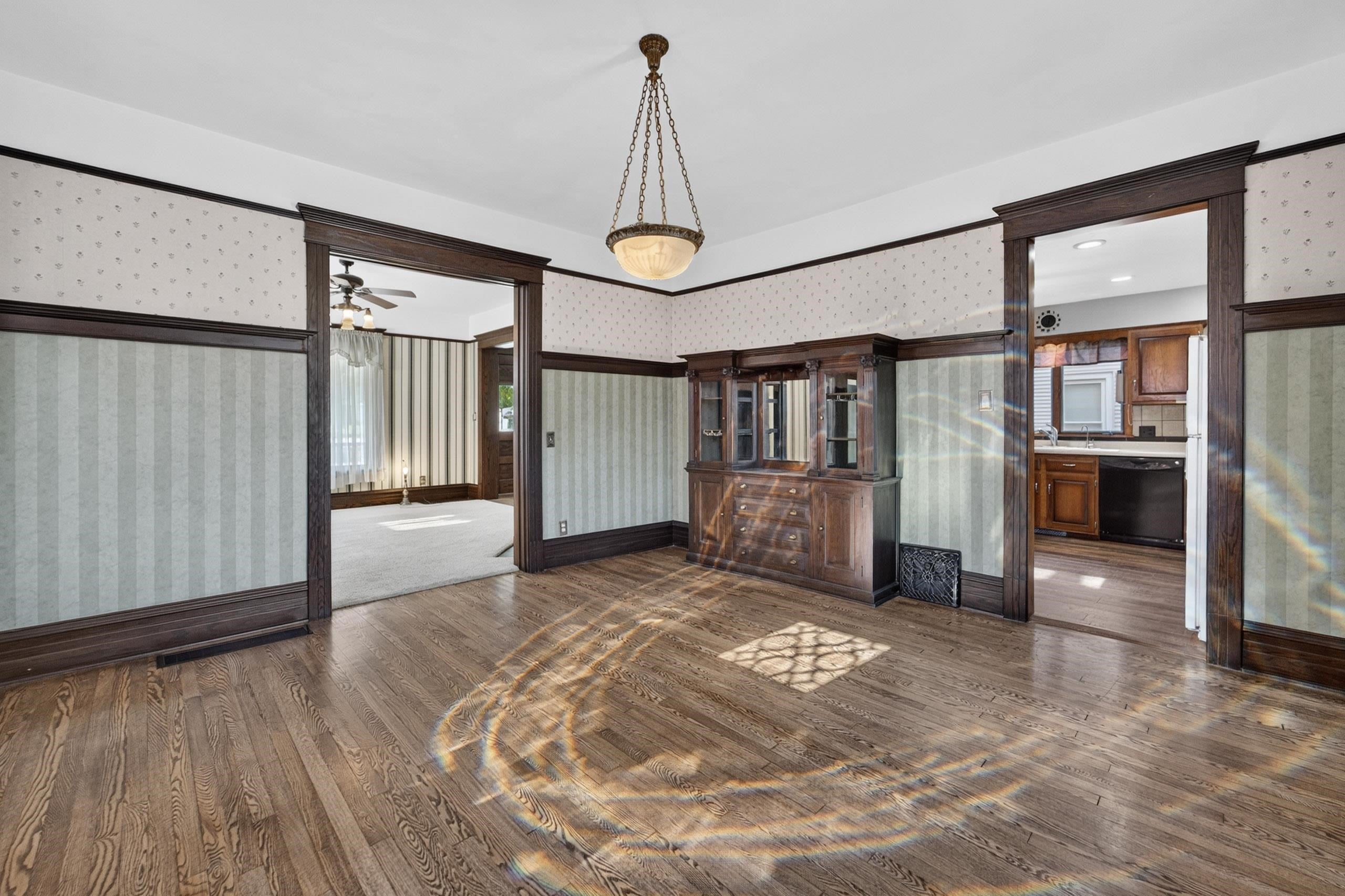 501 W Rollin Street