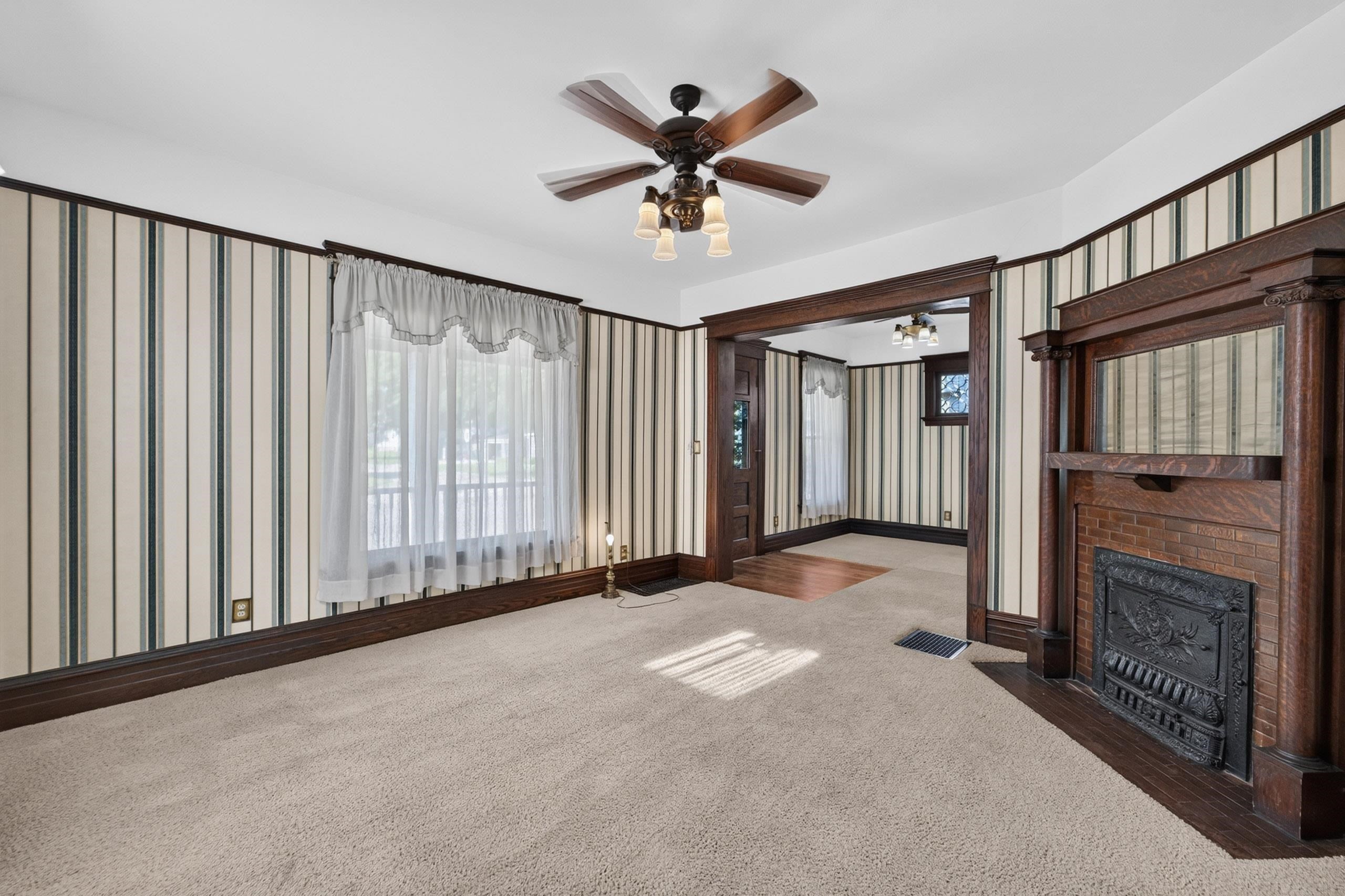501 W Rollin Street