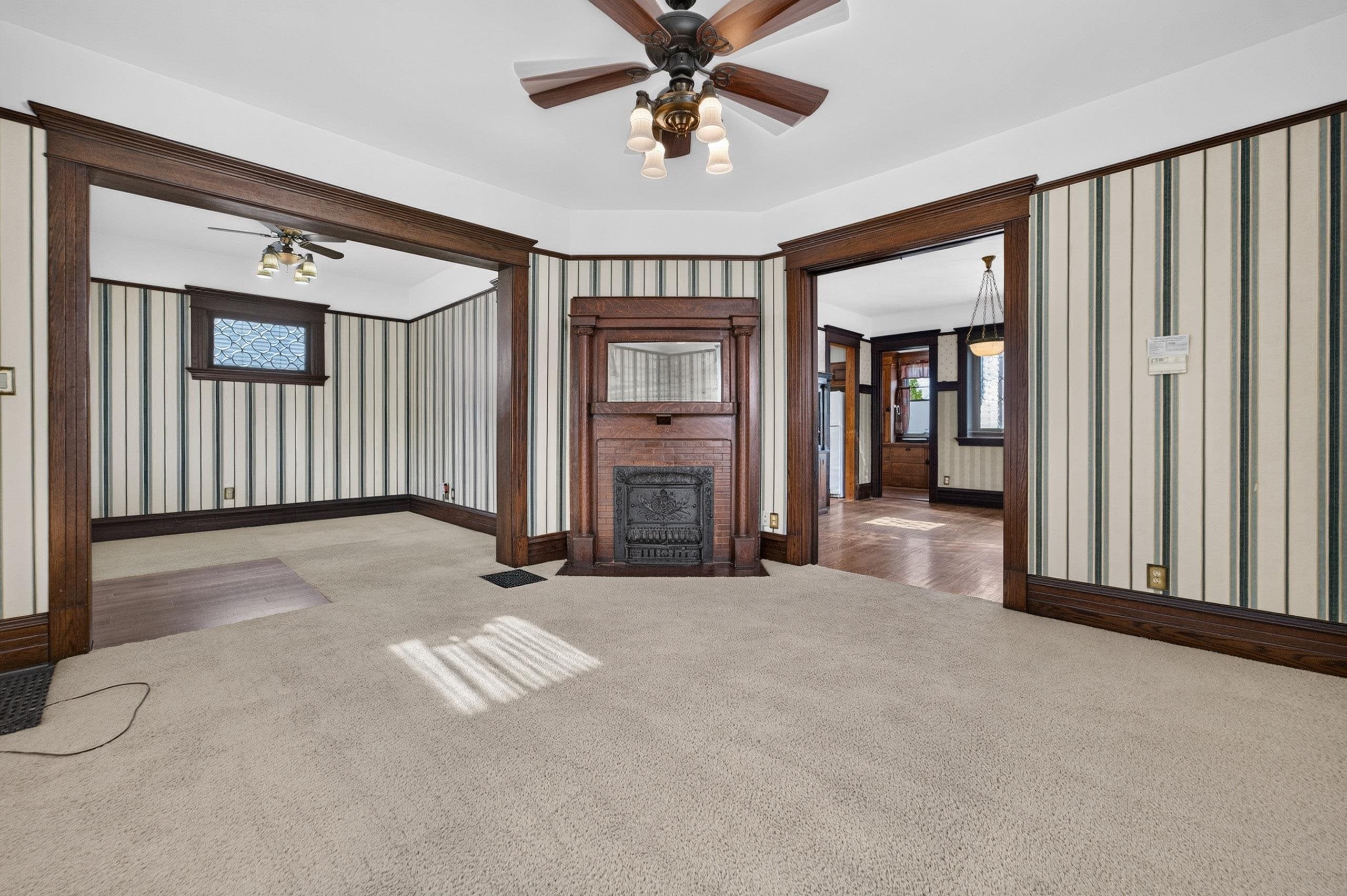 501 W Rollin Street