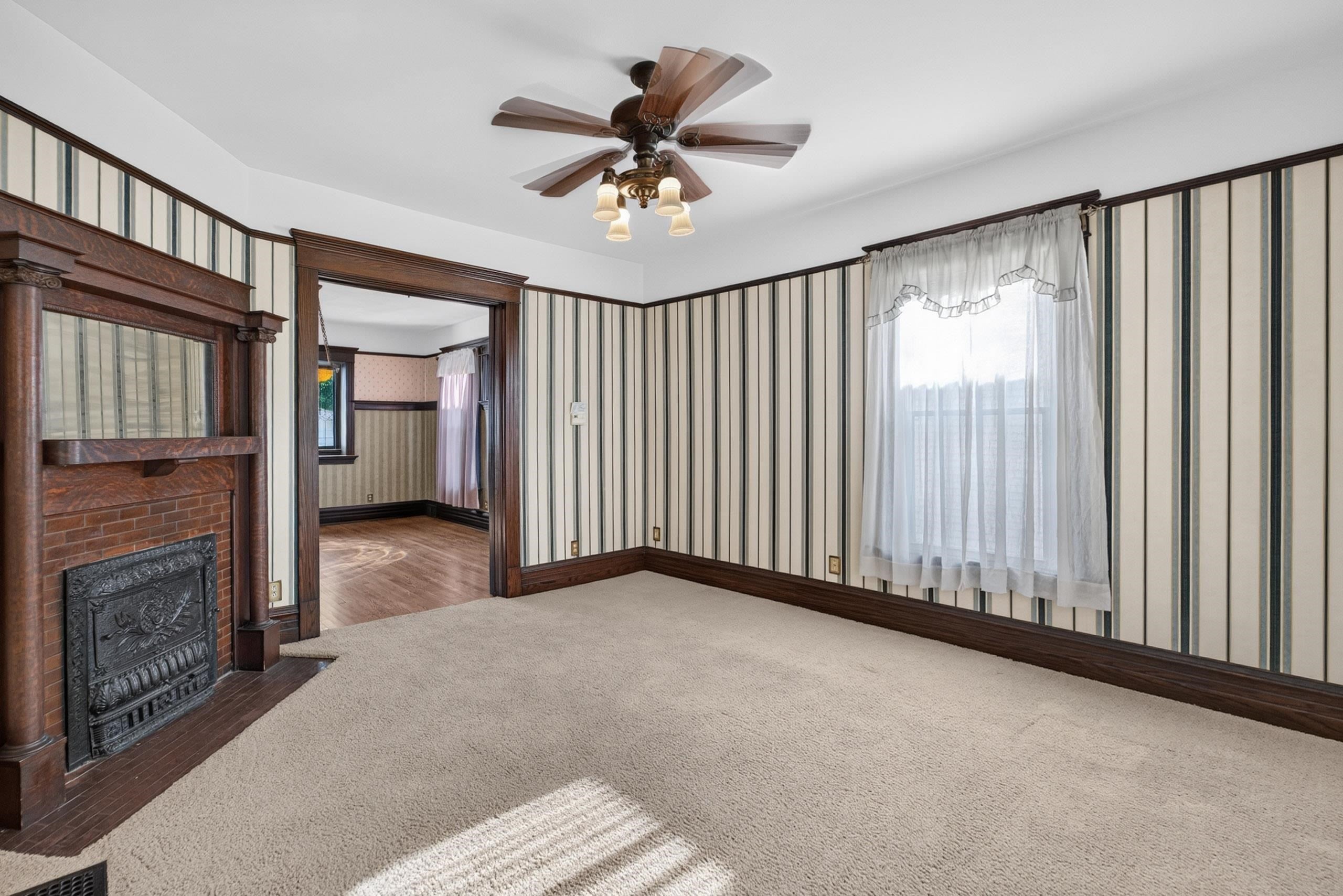 501 W Rollin Street