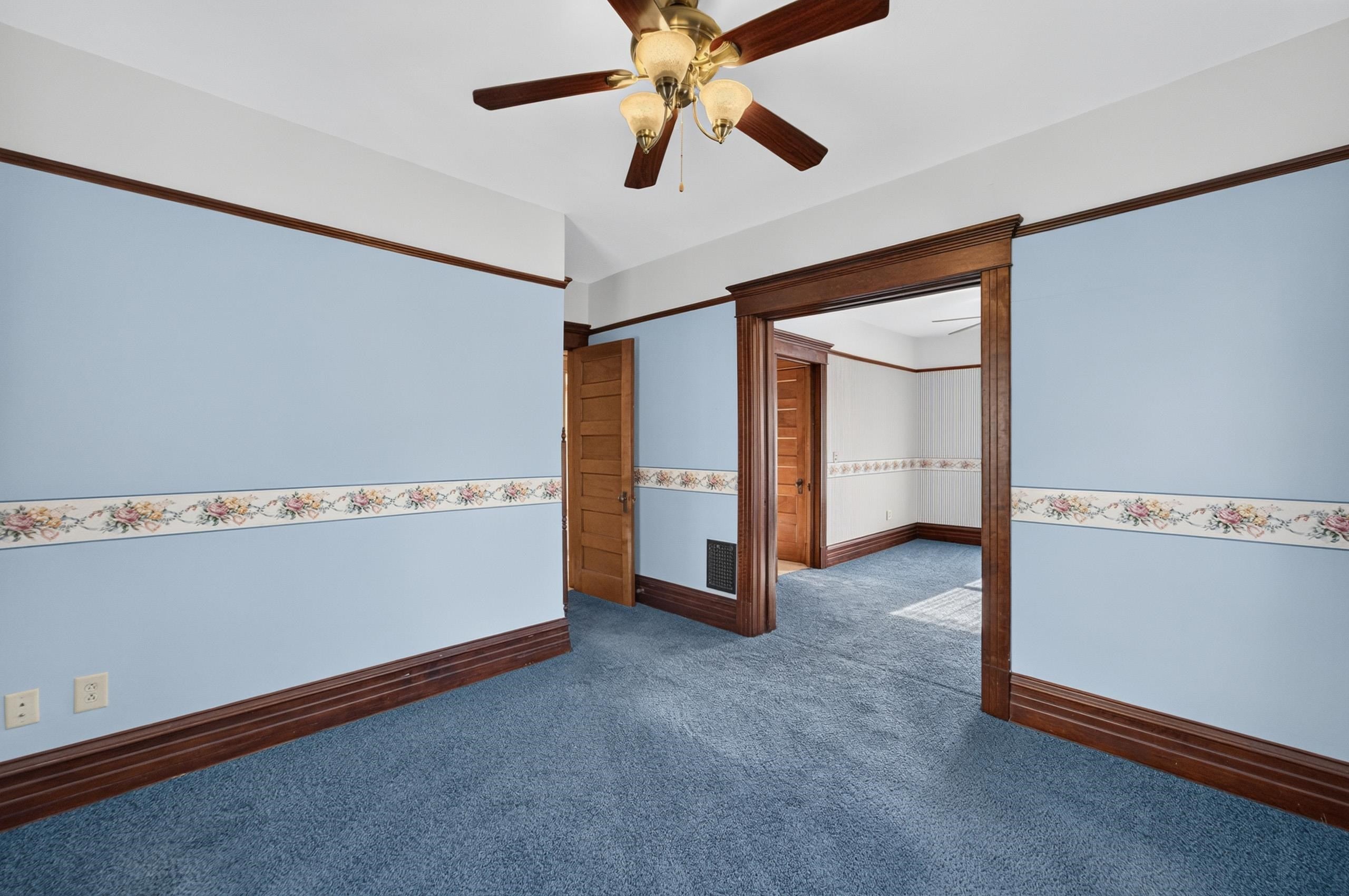 501 W Rollin Street