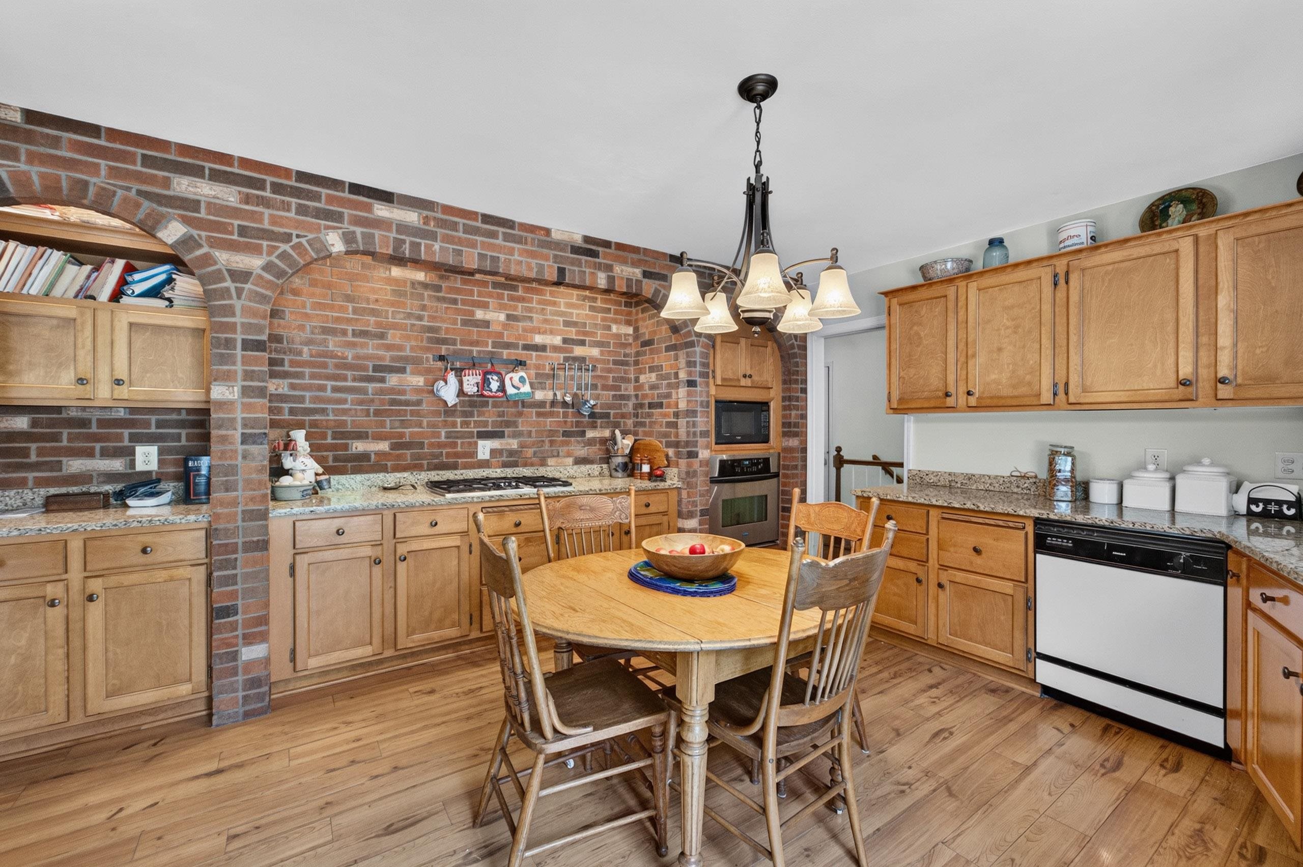 50 Oak Creek Trail