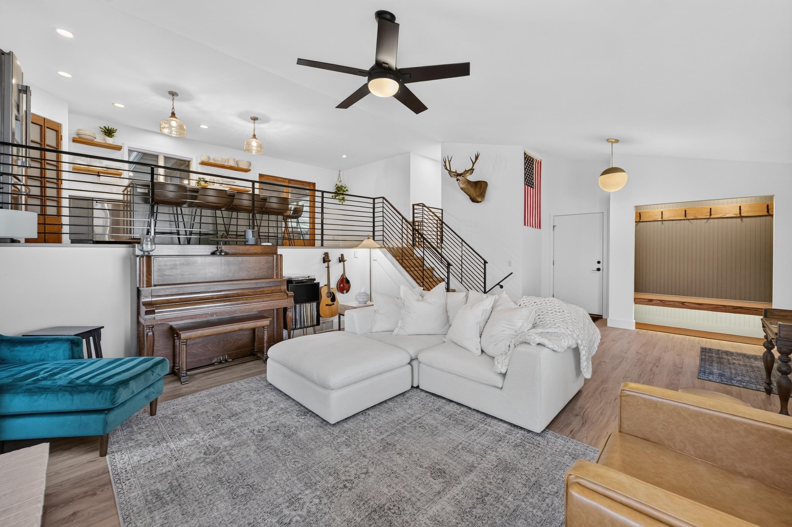 1125 Gils Way