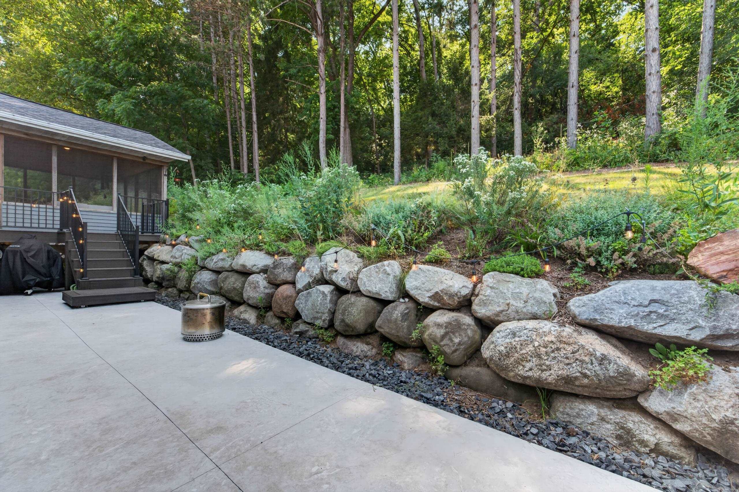 1125 Gils Way