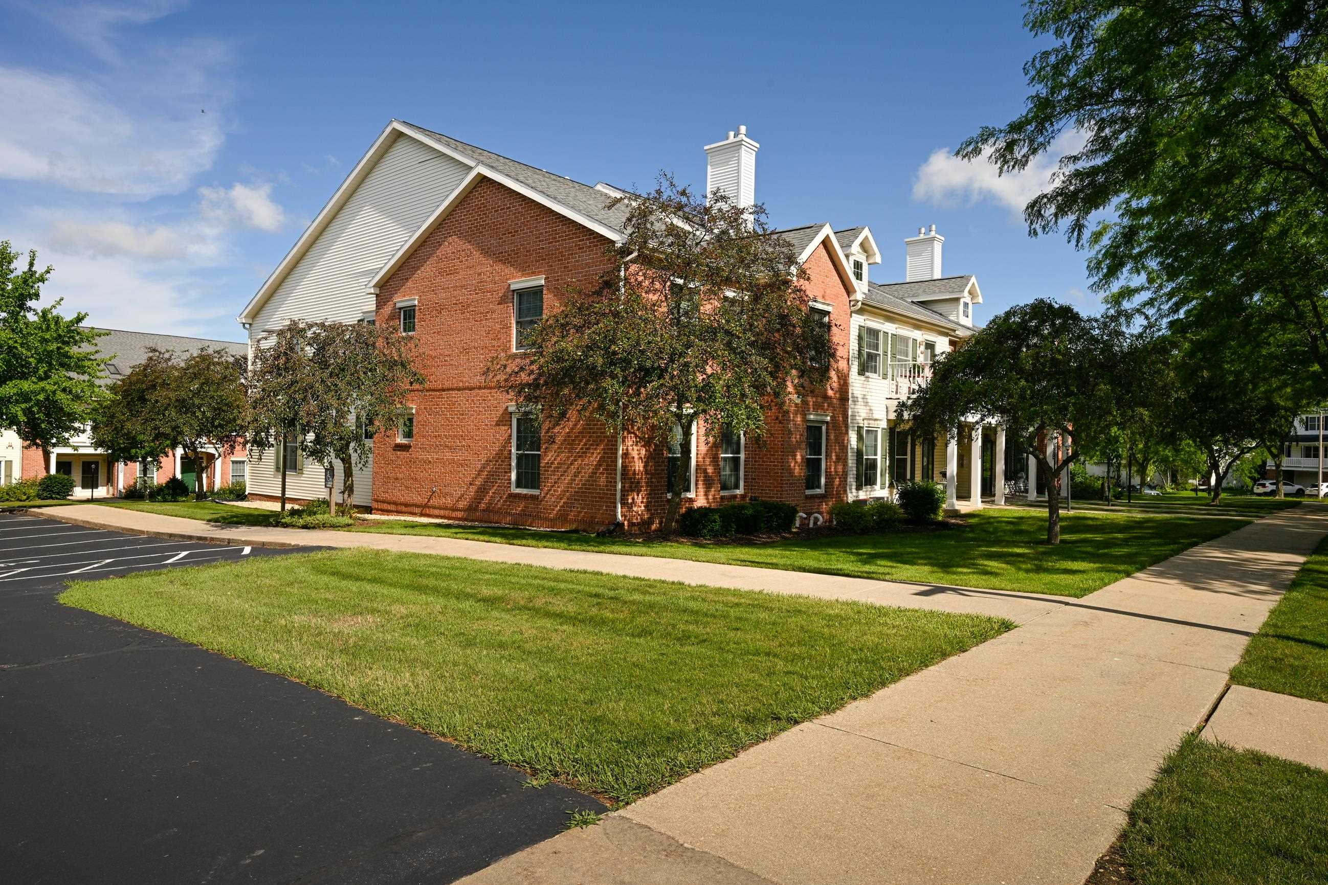1530 Langley Lane