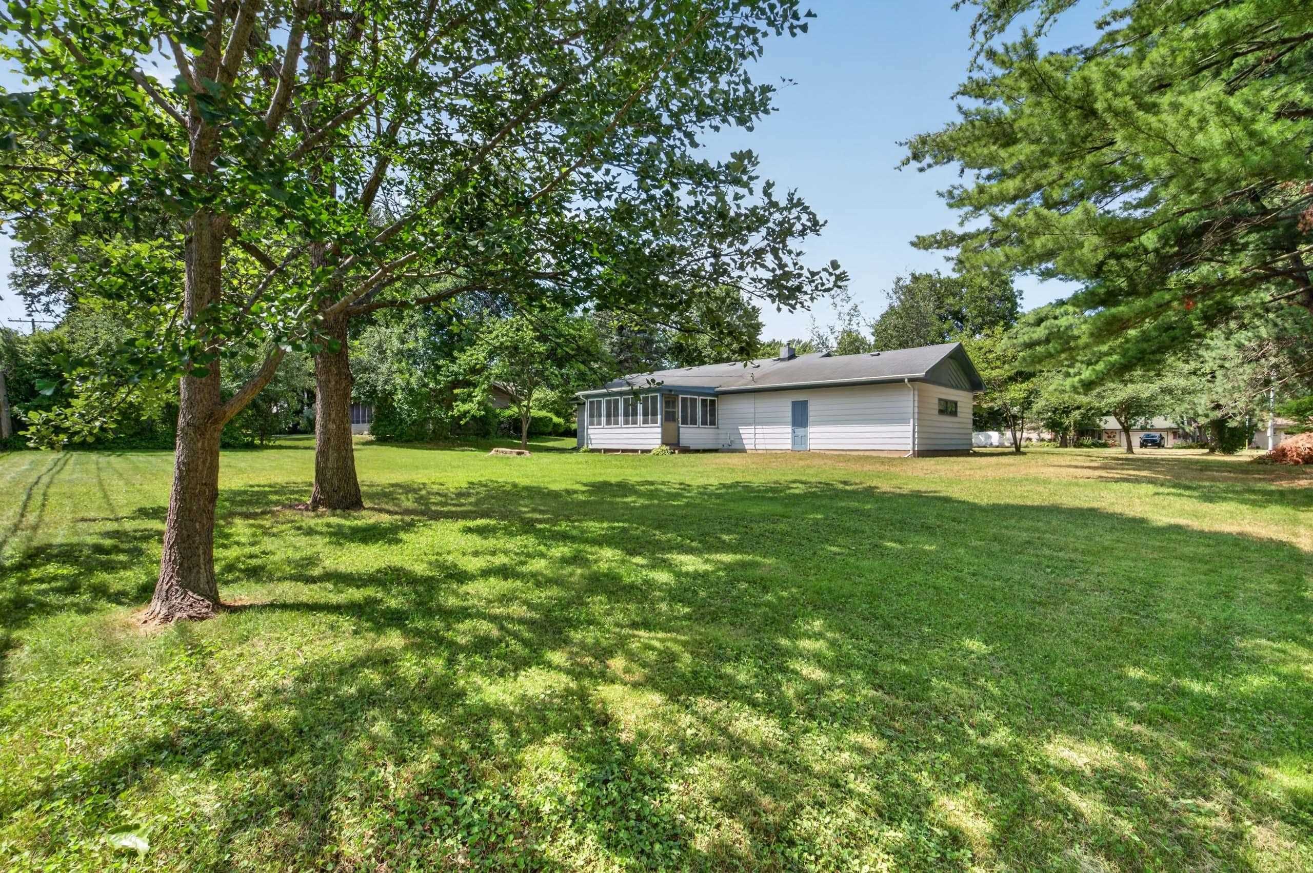 5509 Raymond Road