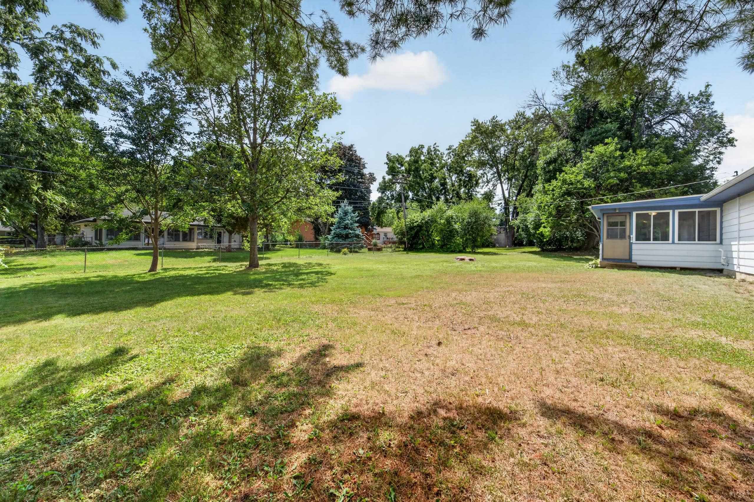 5509 Raymond Road