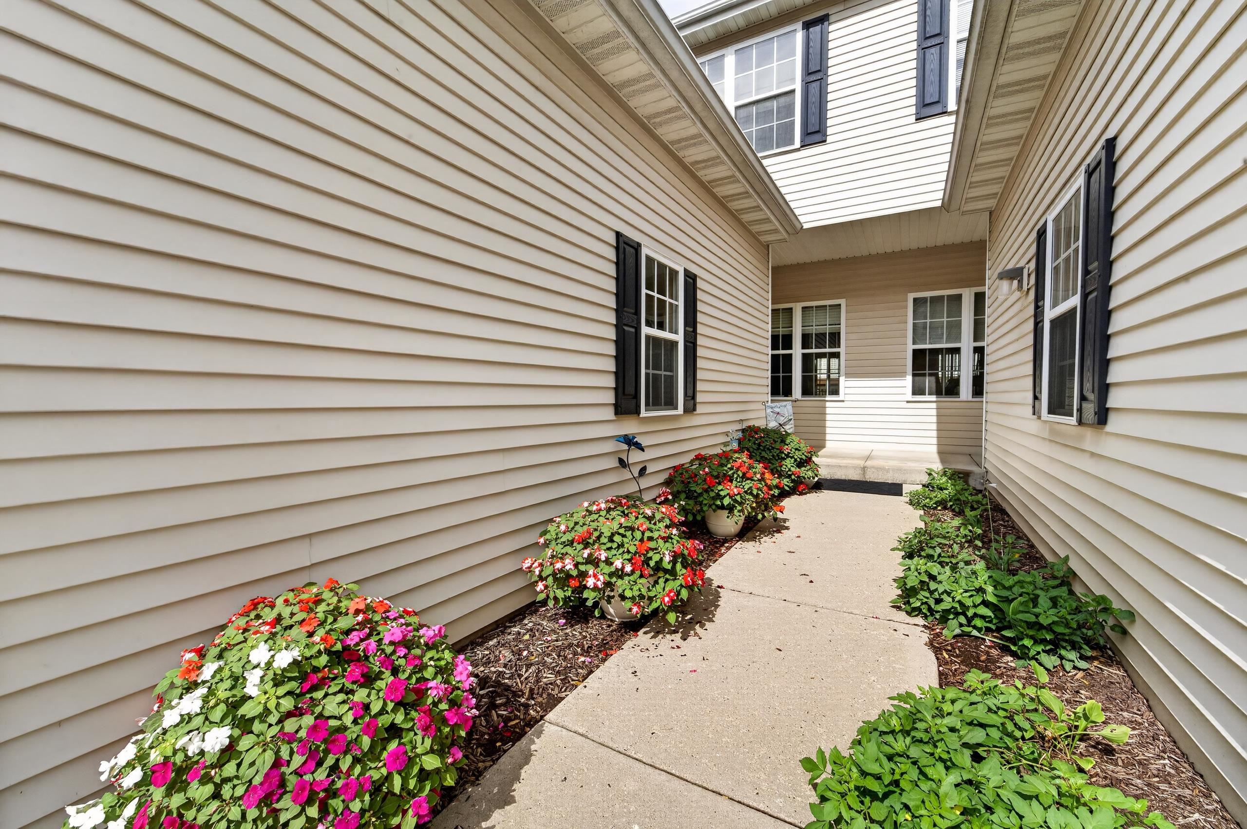 3867 Maple Grove Drive