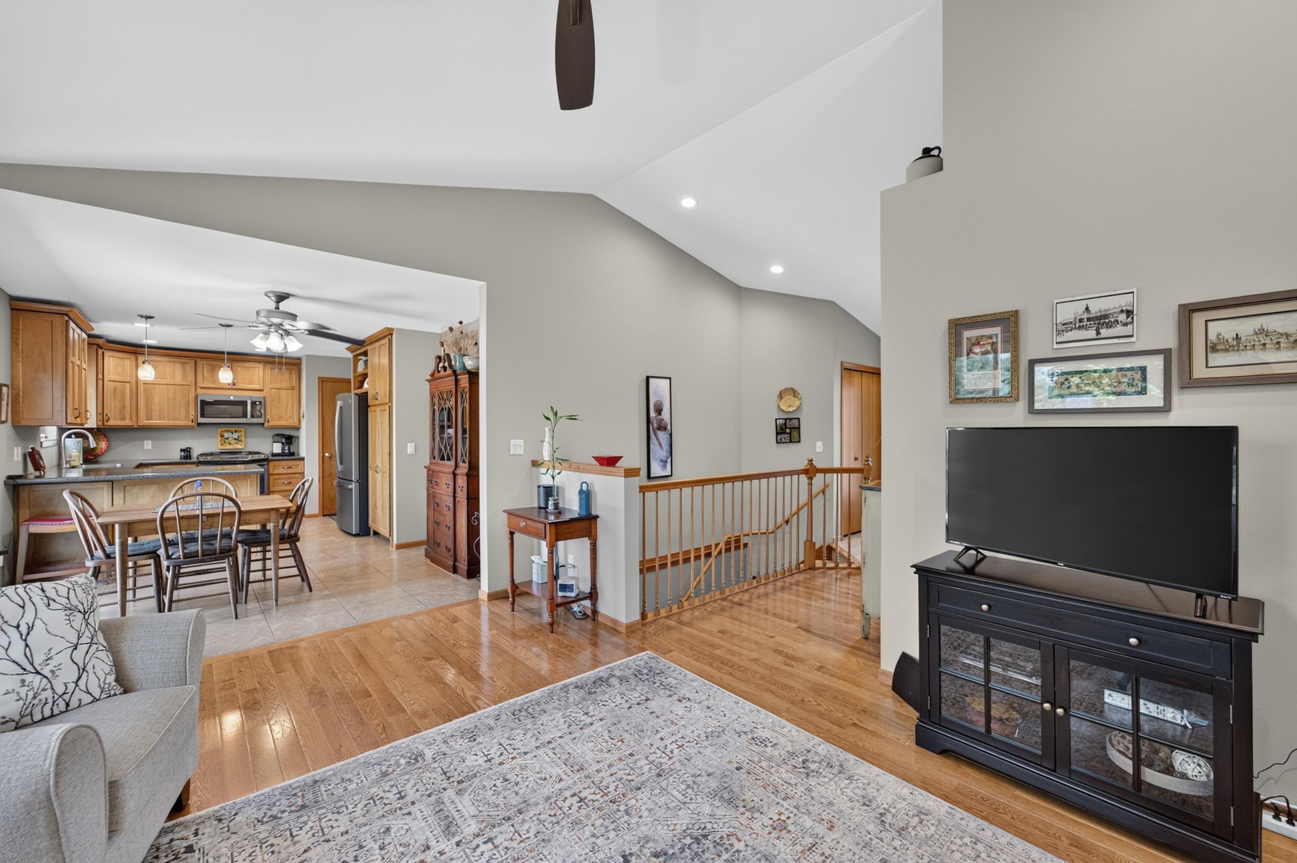 837 Vista Ridge Drive