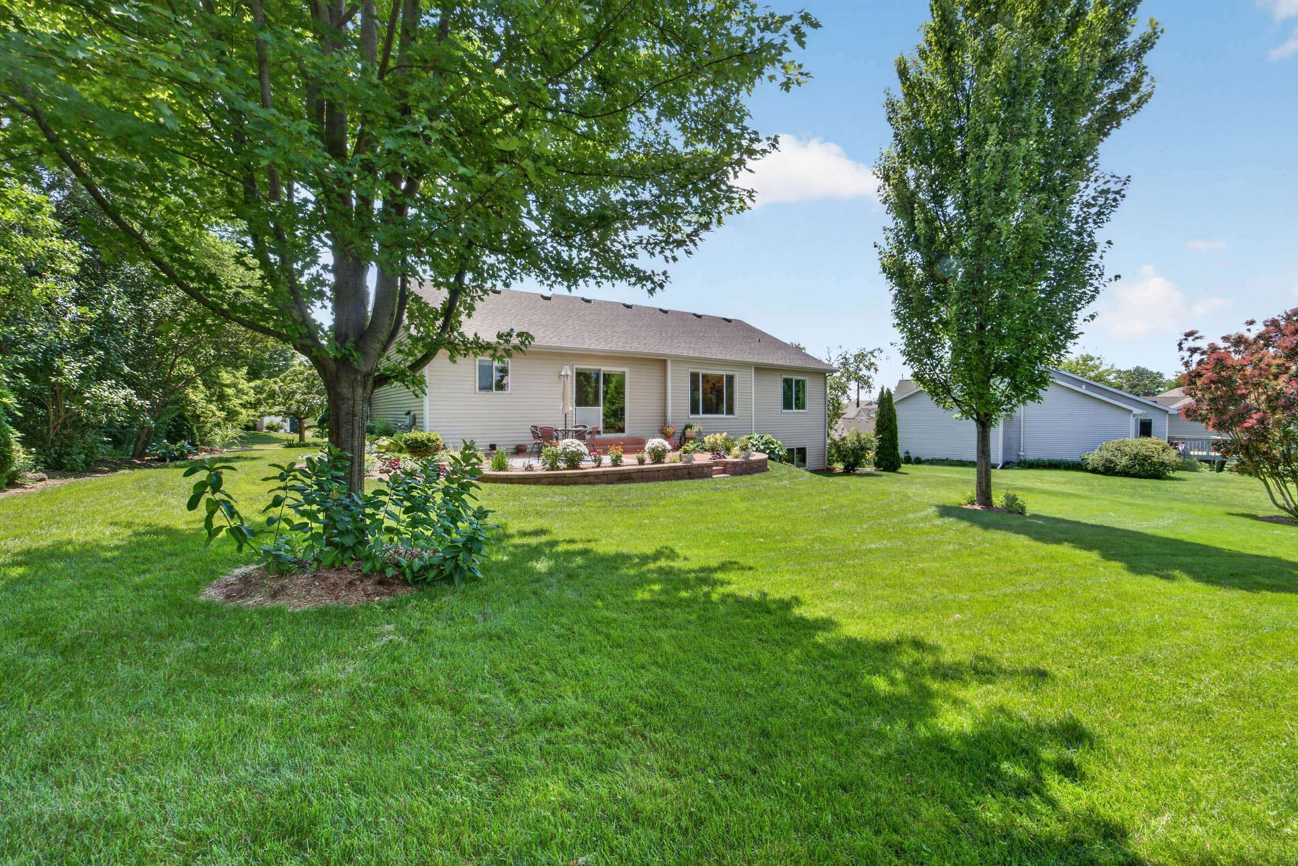 837 Vista Ridge Drive