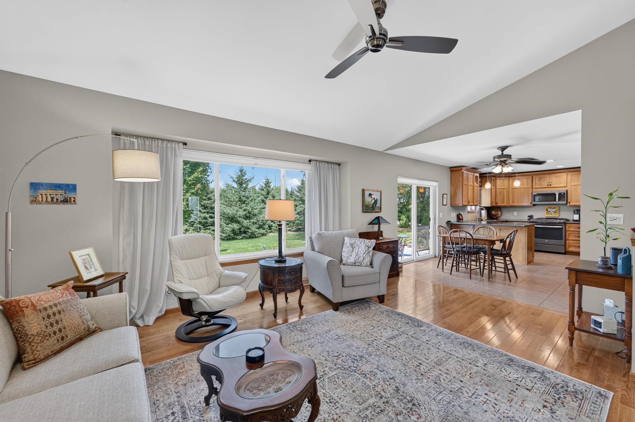 837 Vista Ridge Drive