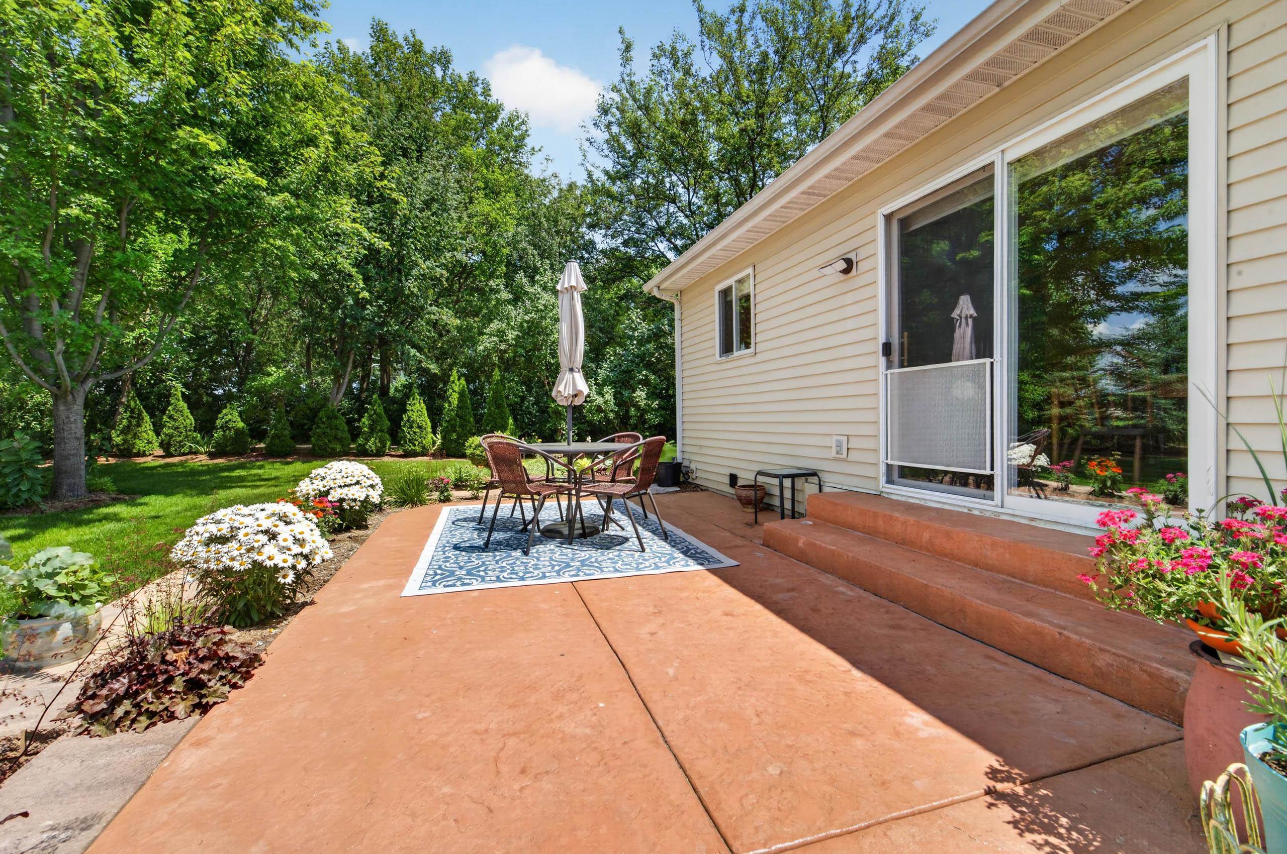 837 Vista Ridge Drive