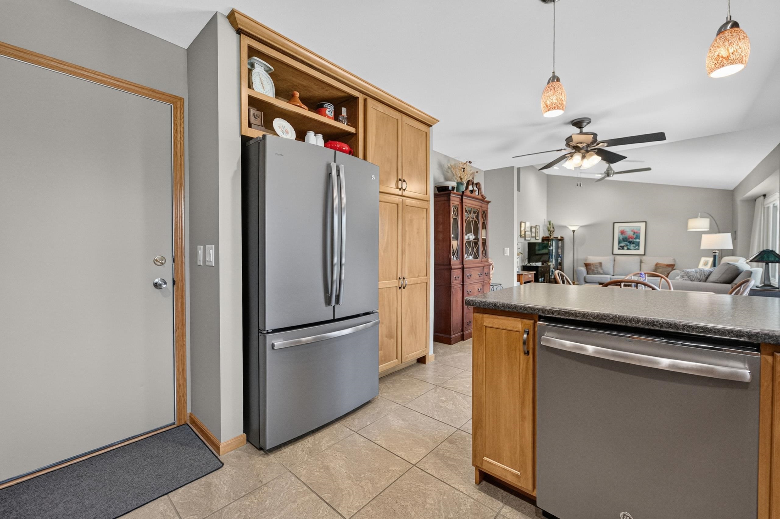 837 Vista Ridge Drive