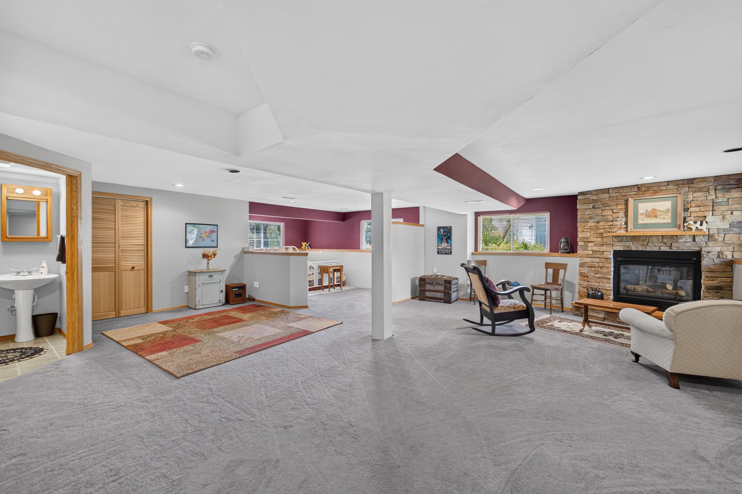837 Vista Ridge Drive
