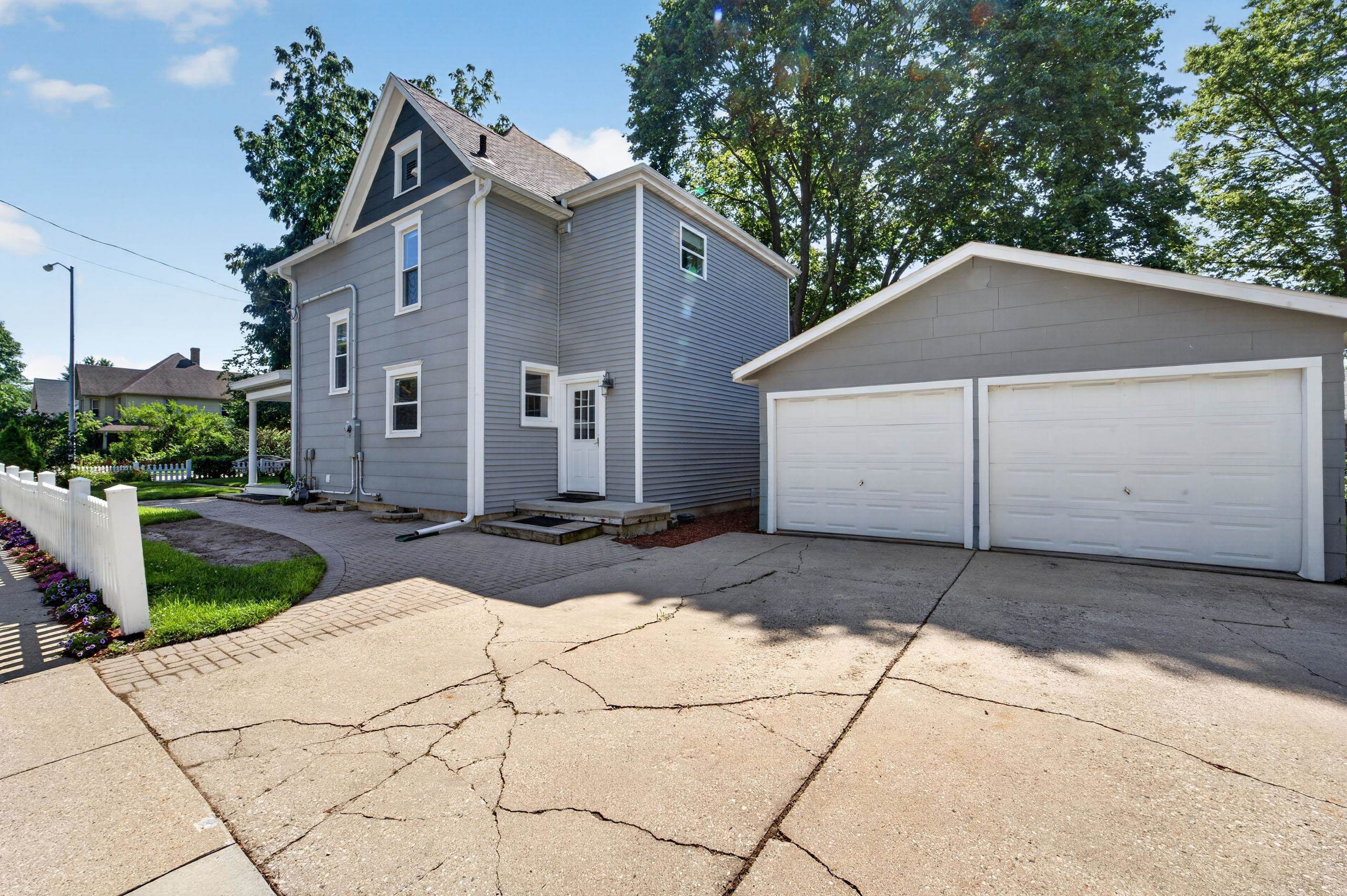 7404 University Avenue
