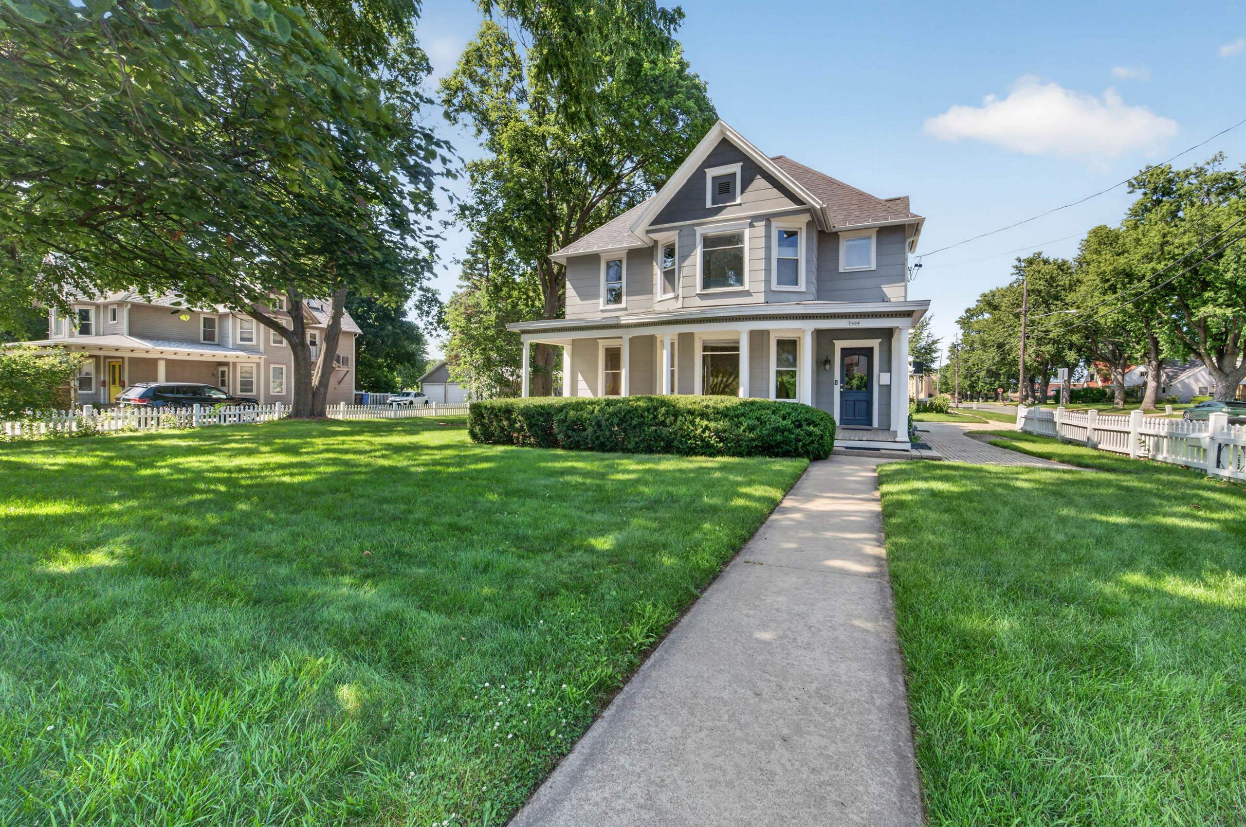 7404 University Avenue