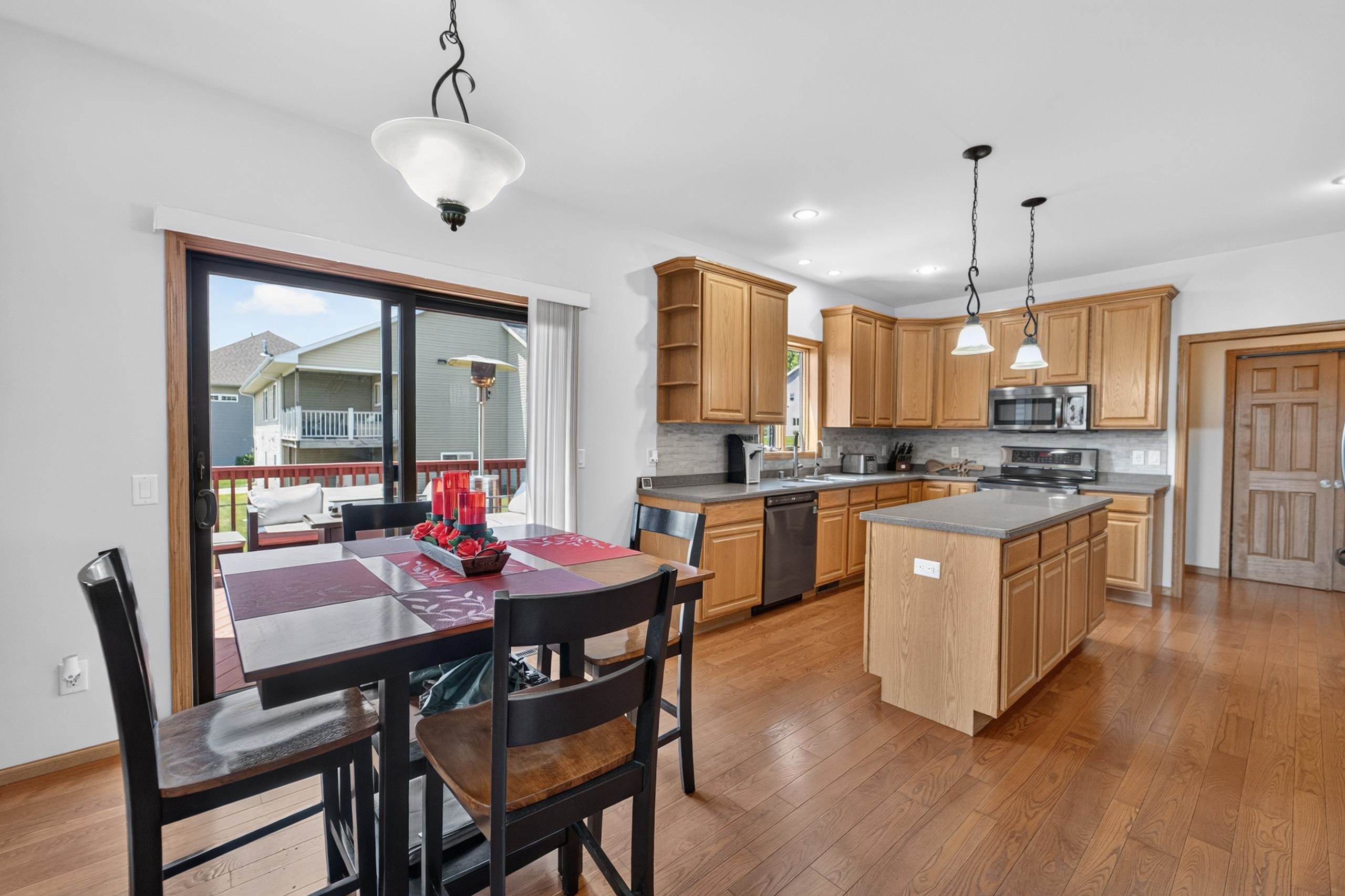 1000 Glen View Court