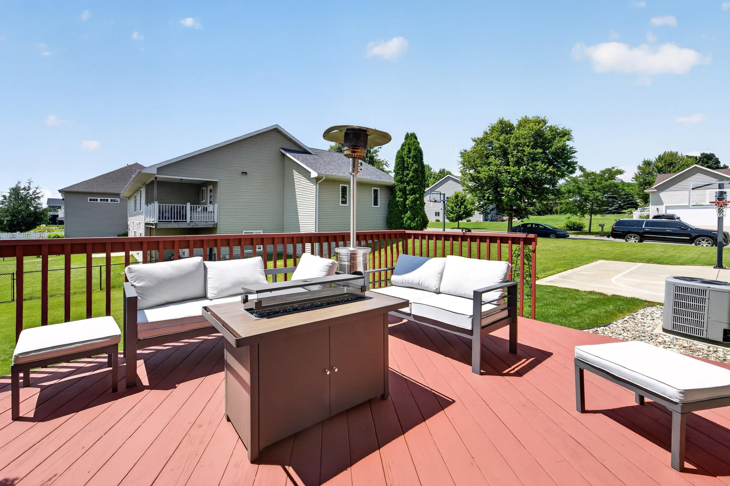 1000 Glen View Court