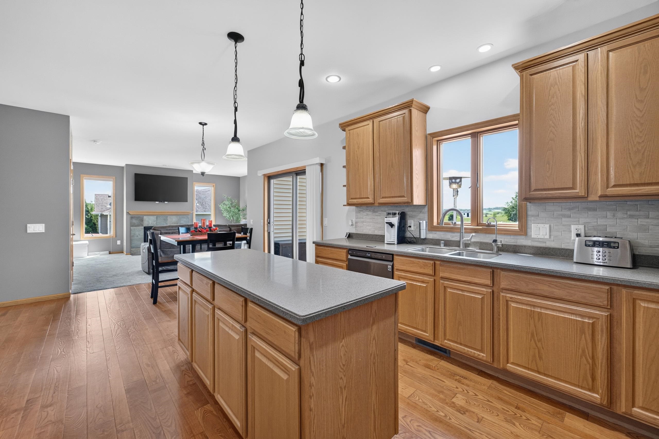 1000 Glen View Court