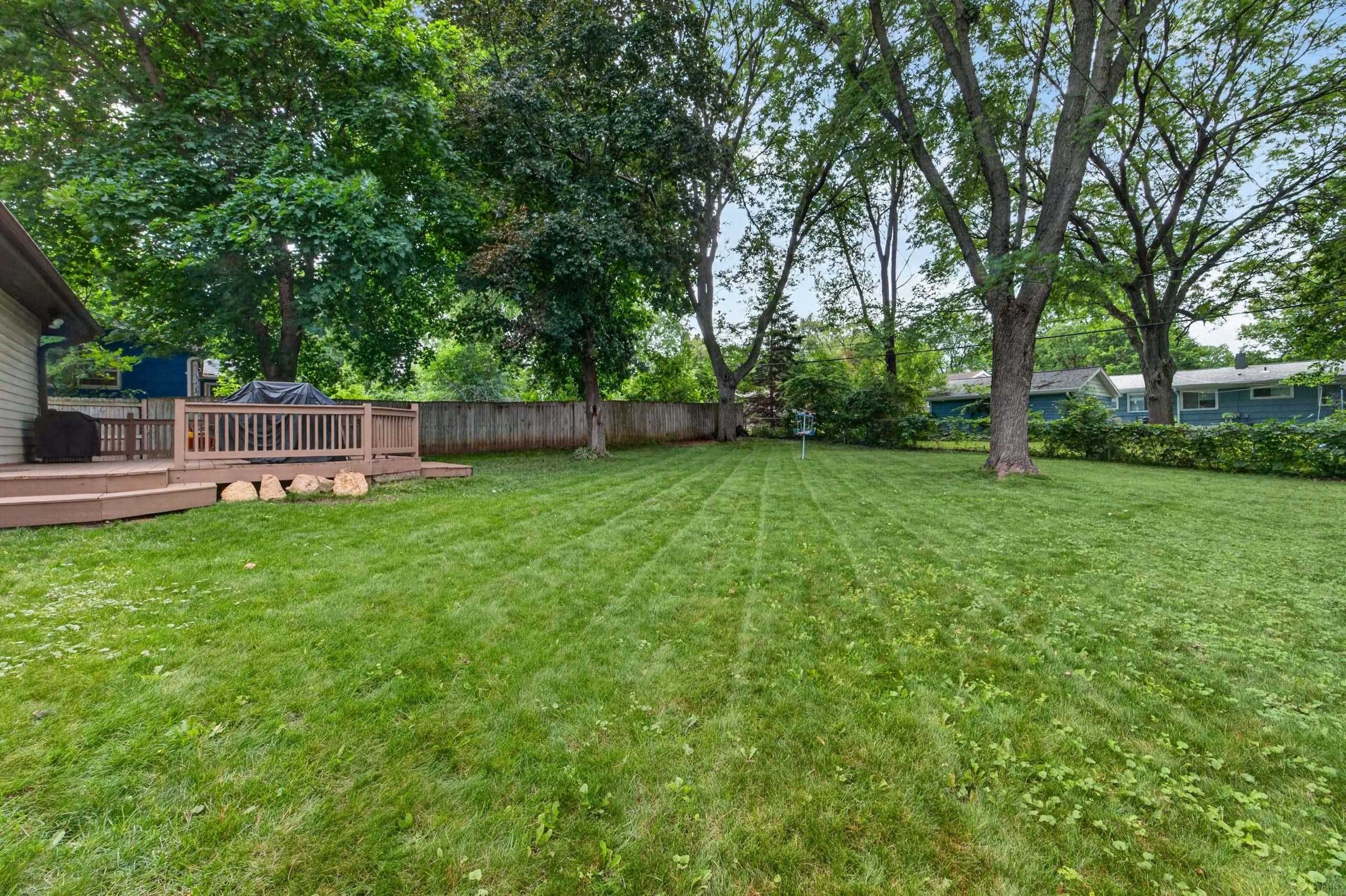 1221 Debra Lane