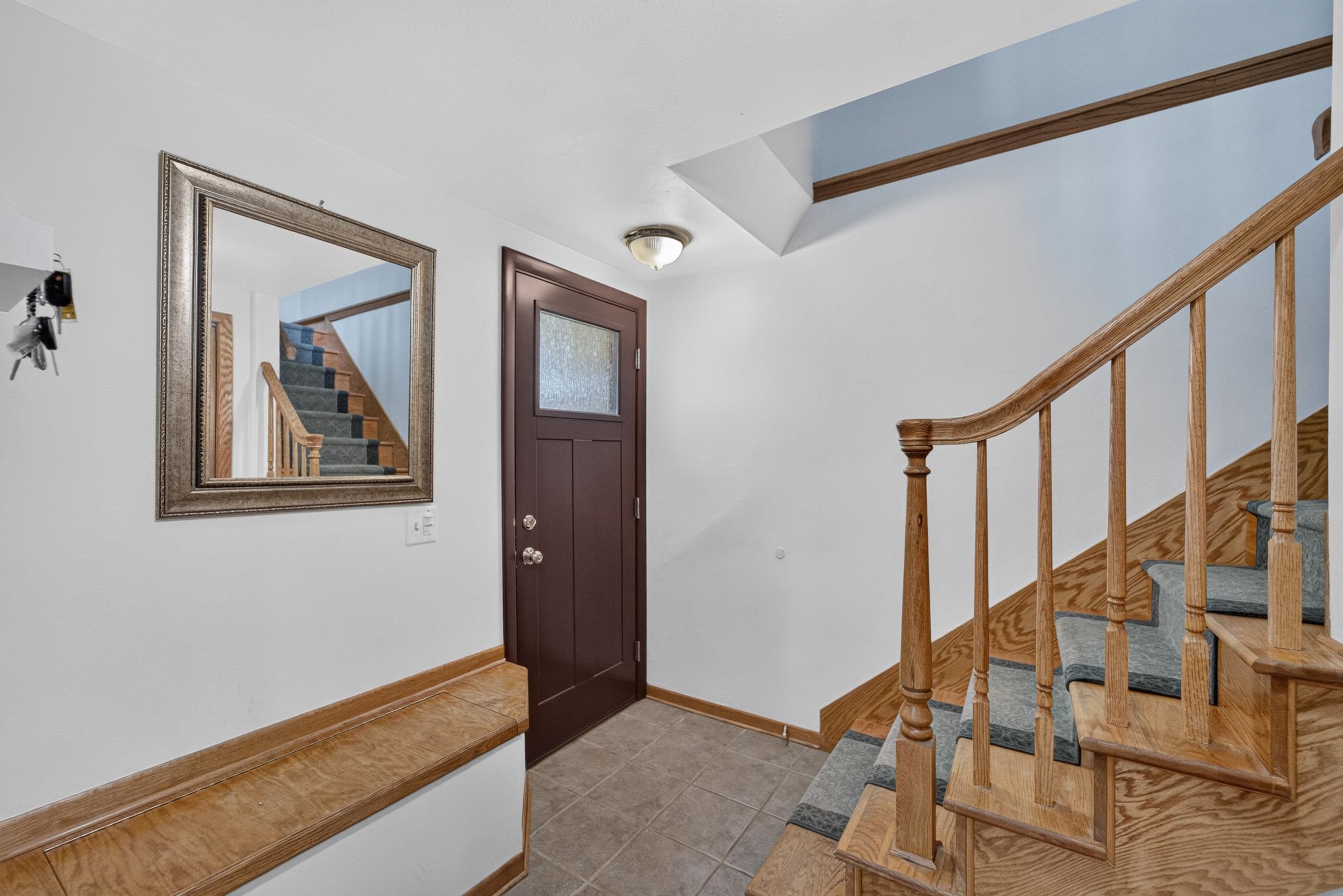 1221 Debra Lane