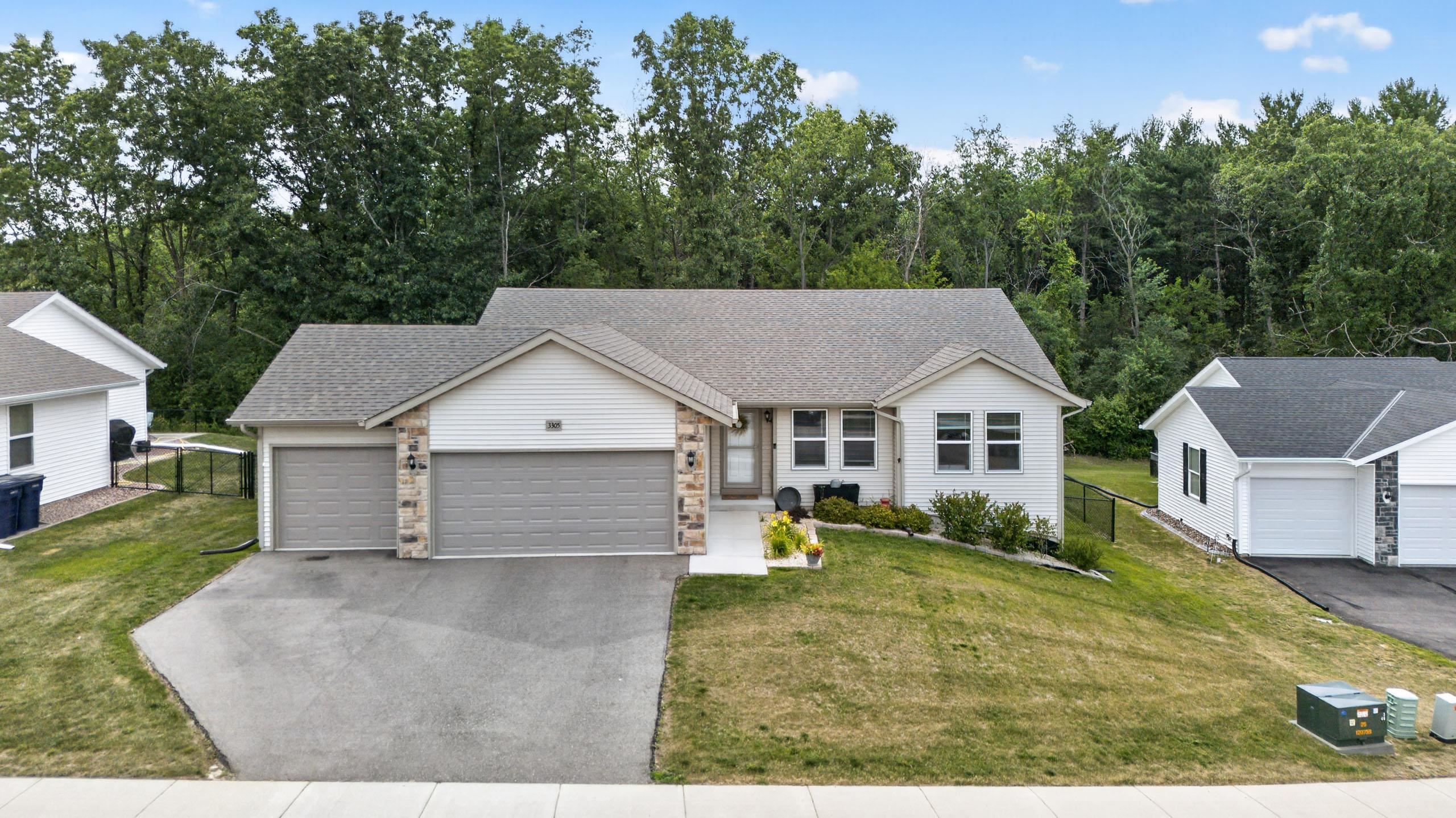 3305 Emerald Drive