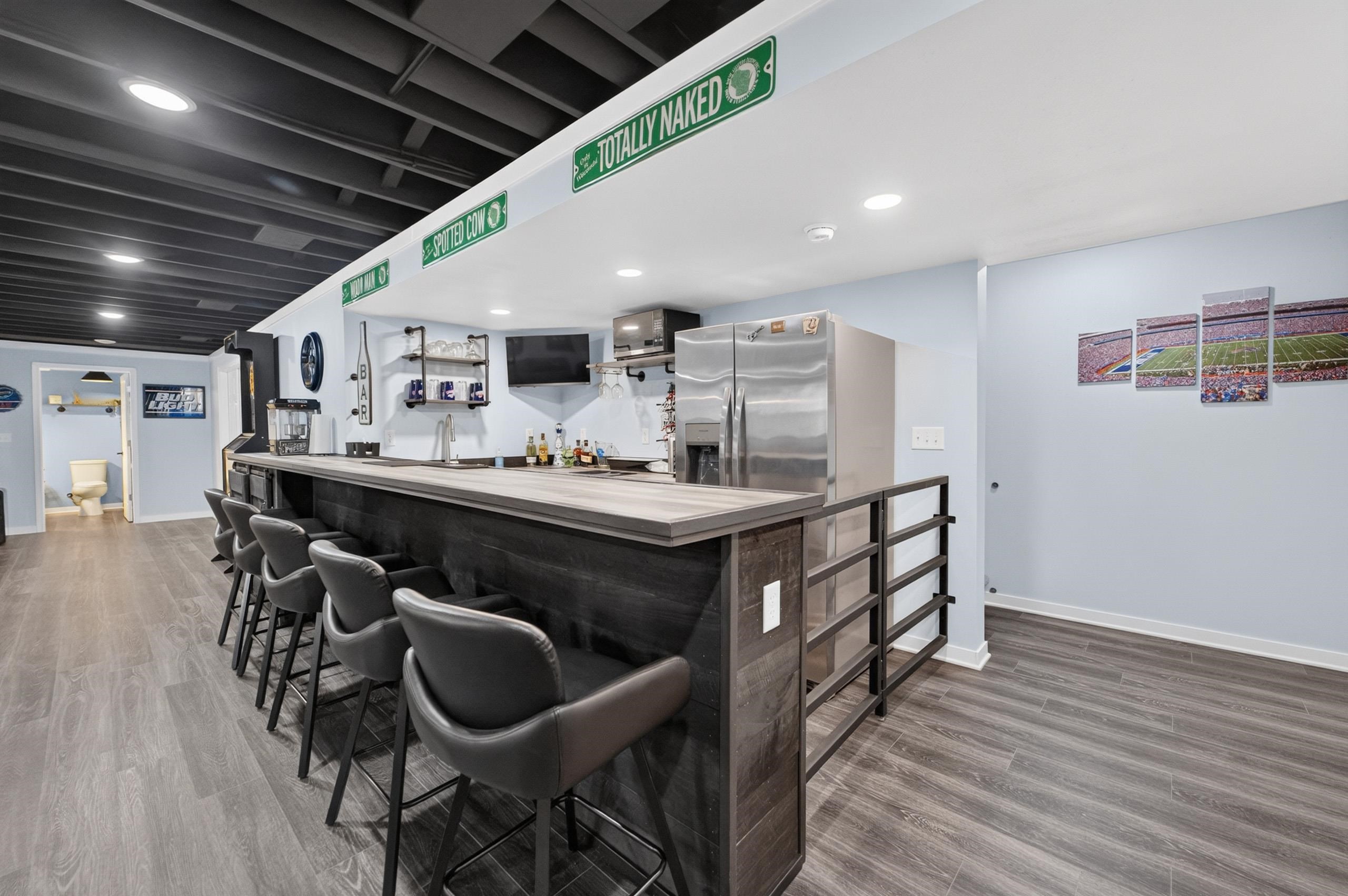 3305 Emerald Drive