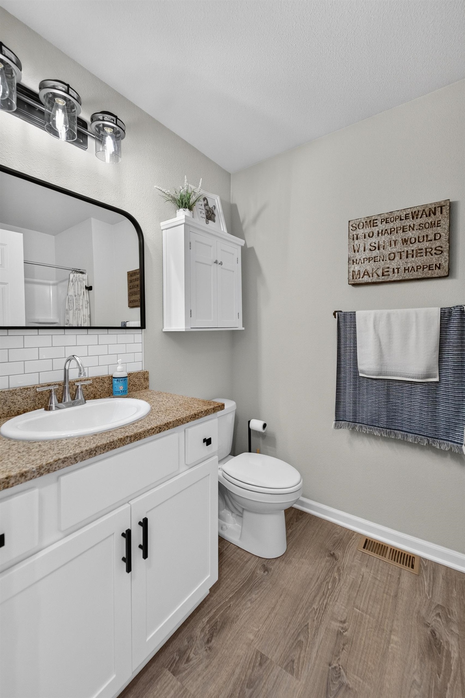 3305 Emerald Drive