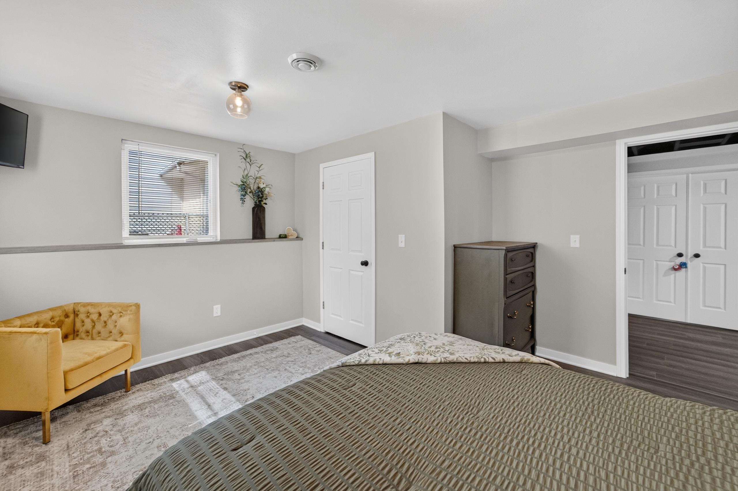 3305 Emerald Drive