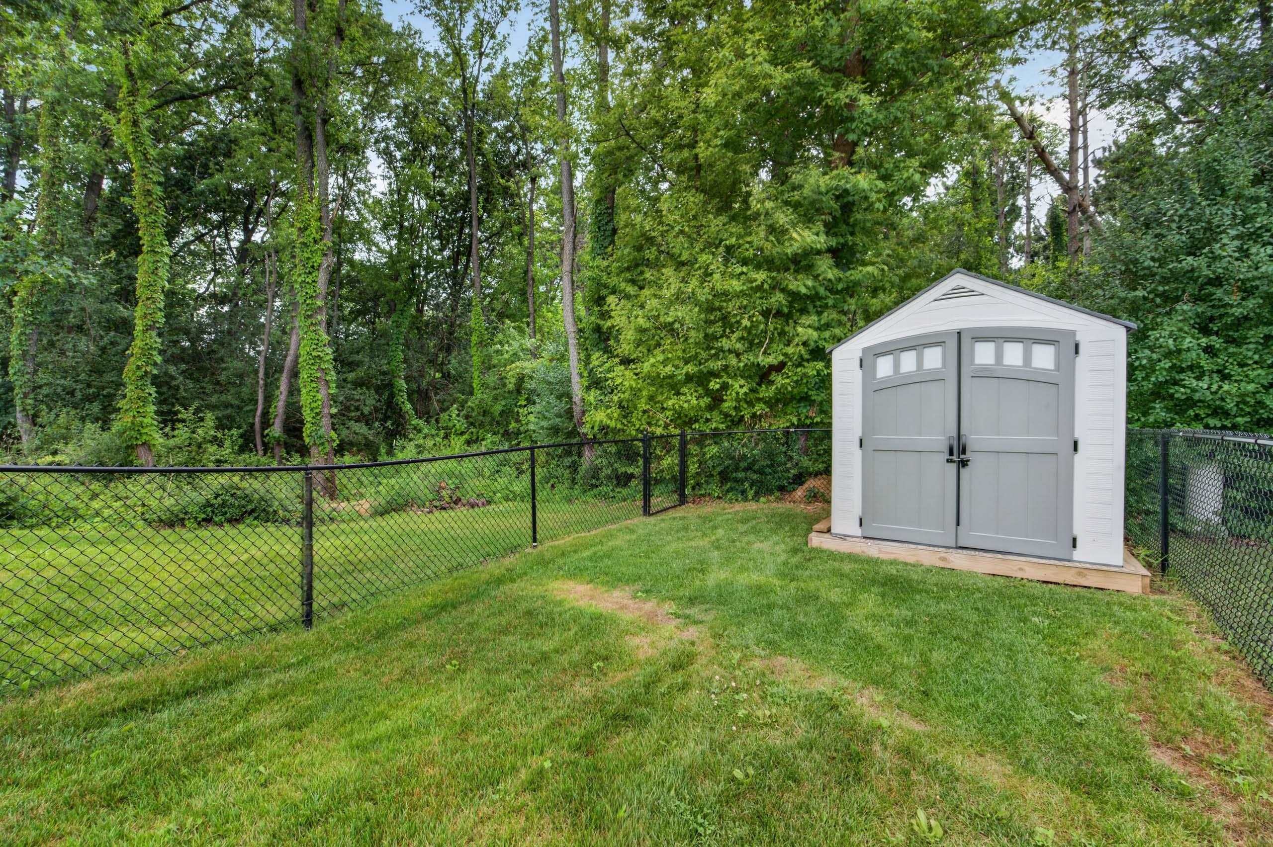 3305 Emerald Drive