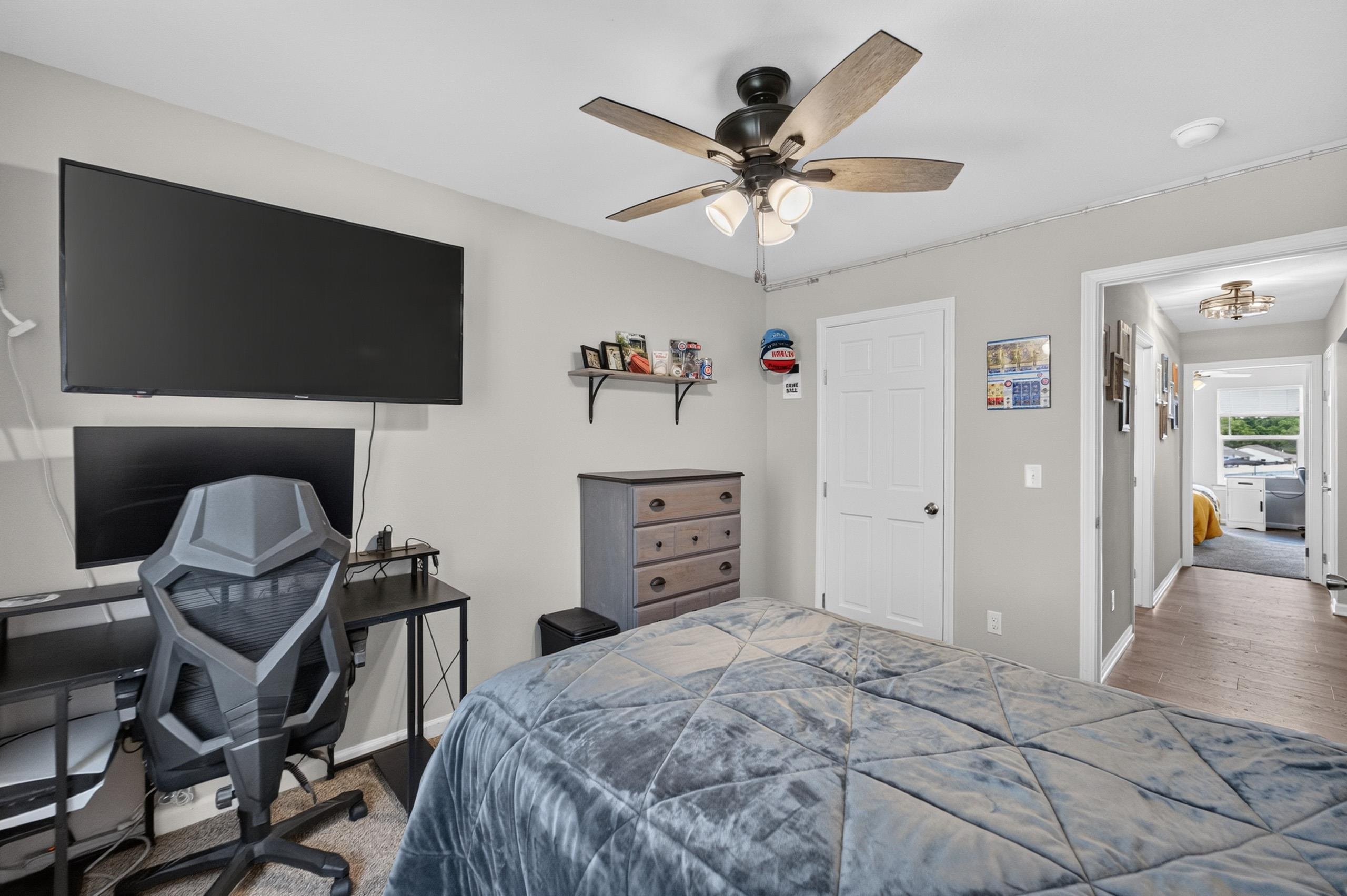 3305 Emerald Drive