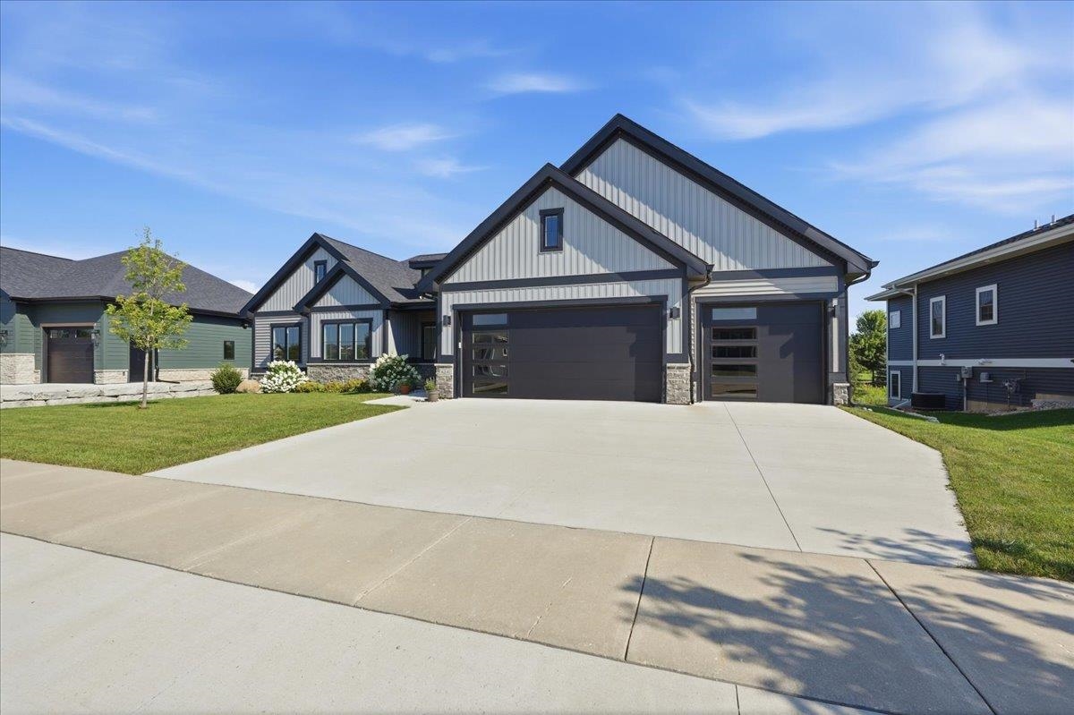 6241 Fountainhead Circle