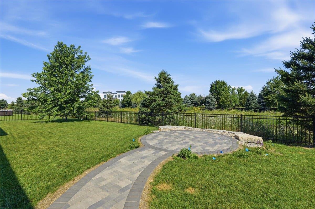 6241 Fountainhead Circle