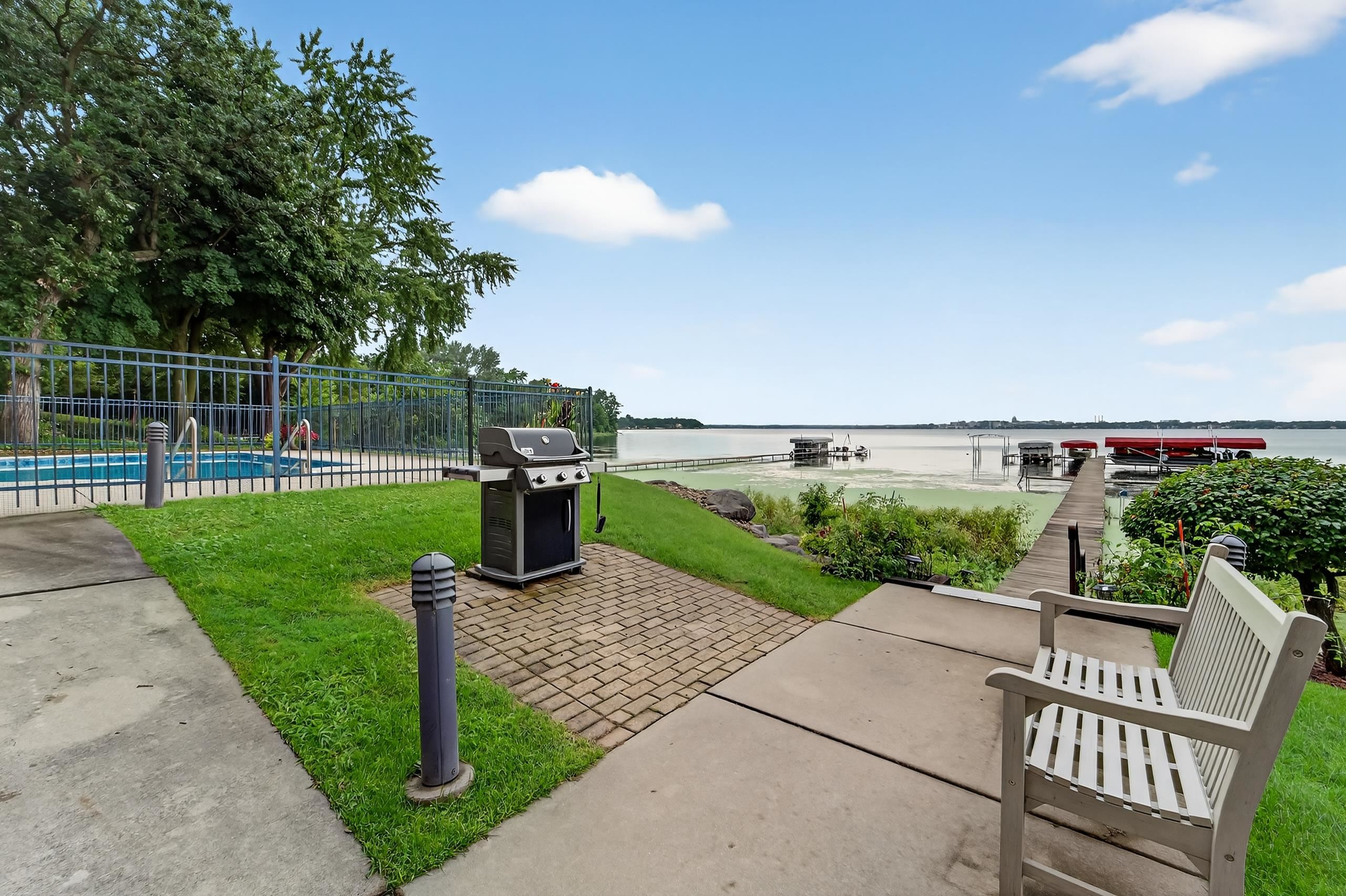4101 Monona Drive 302