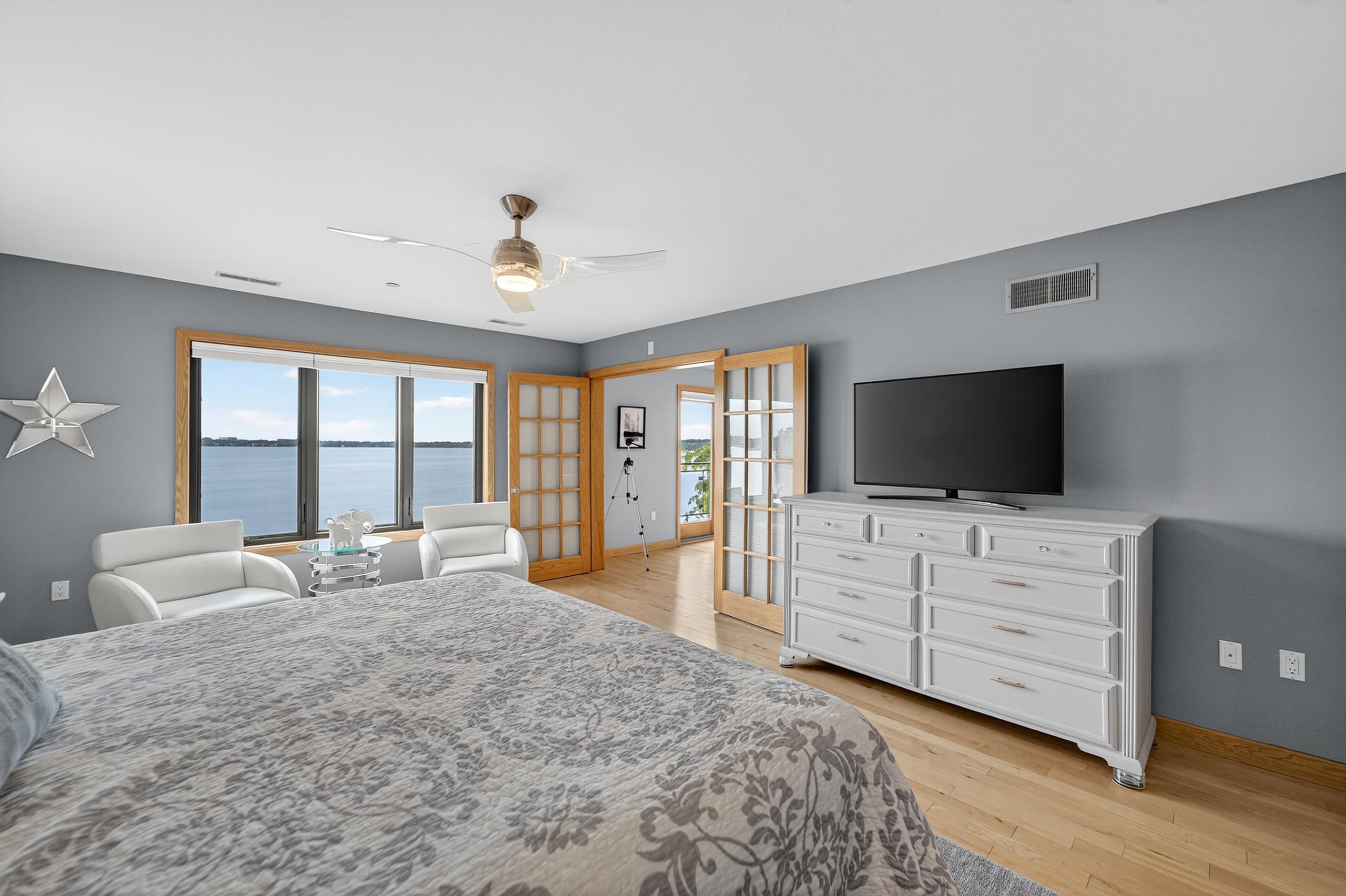 4101 Monona Drive 302