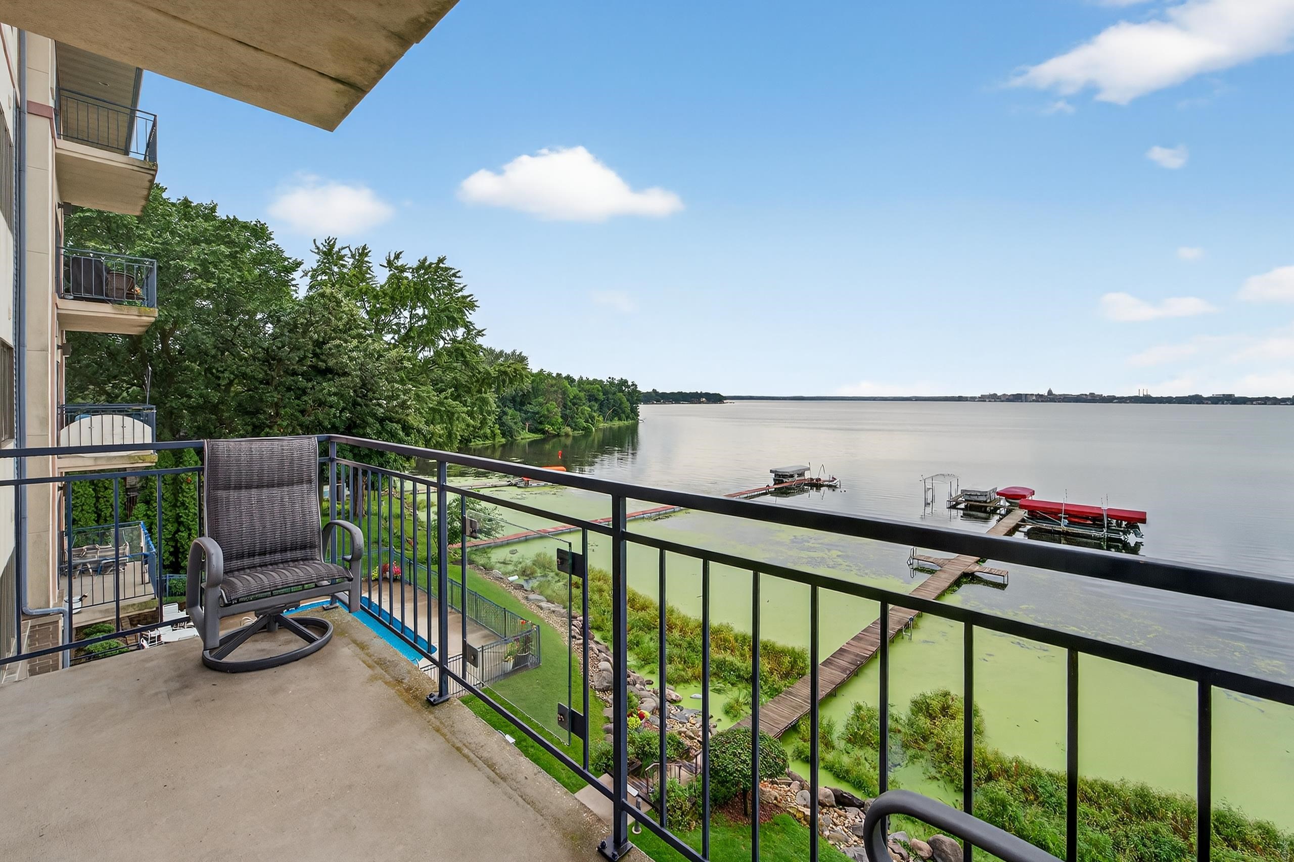 4101 Monona Drive 302