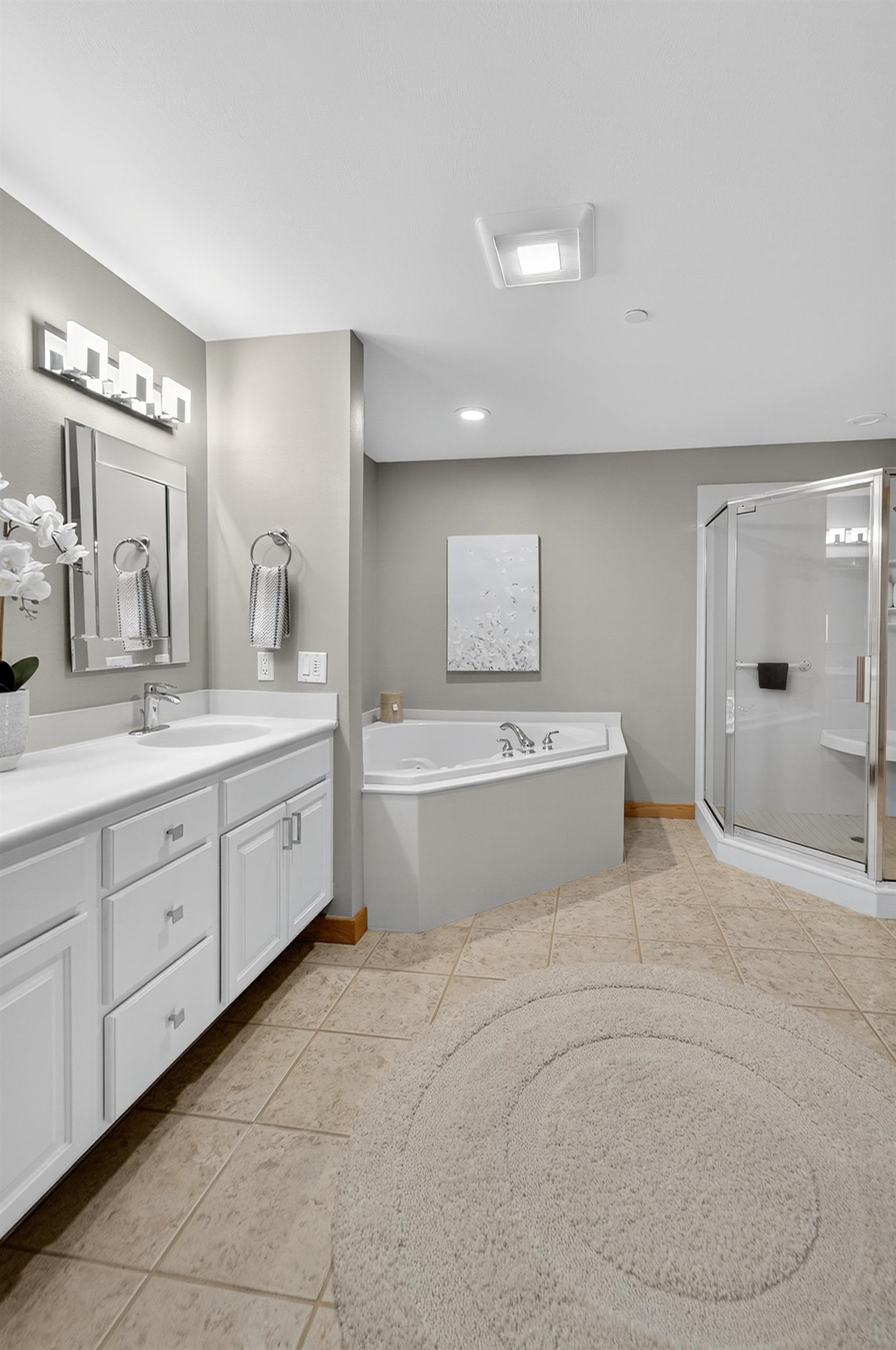 4101 Monona Drive 302