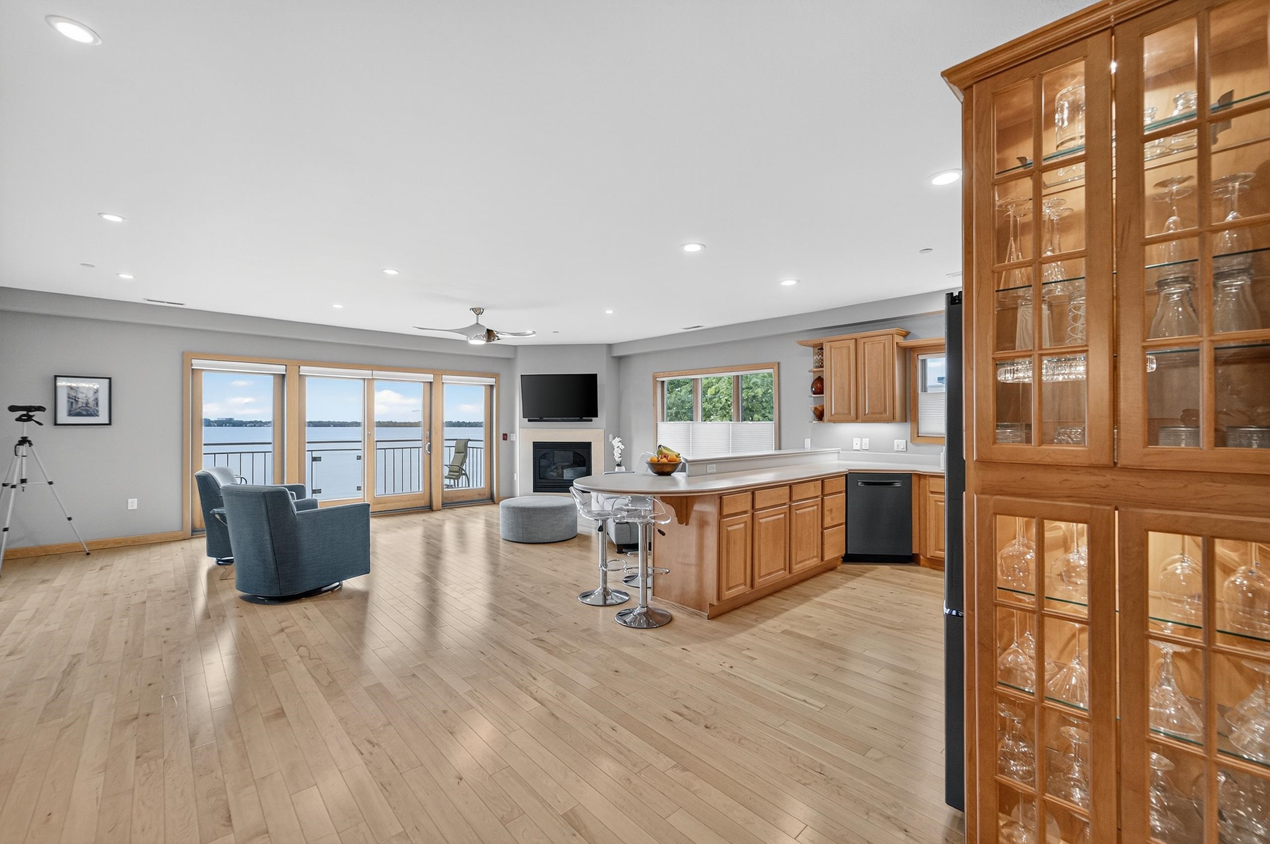 4101 Monona Drive 302