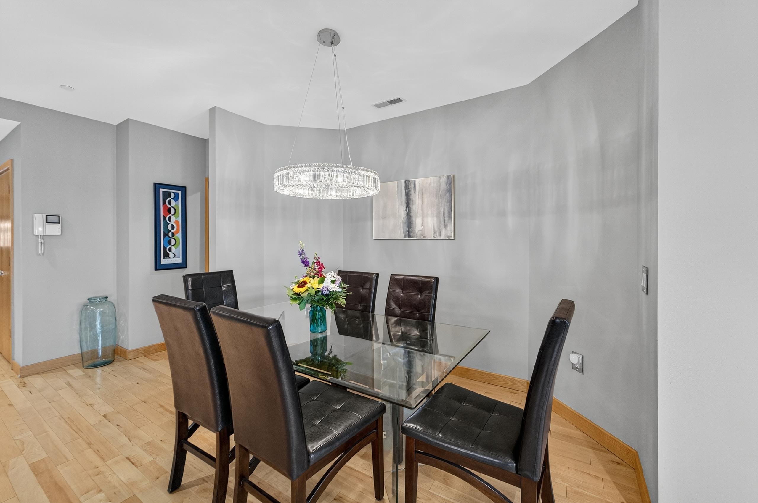 4101 Monona Drive 302