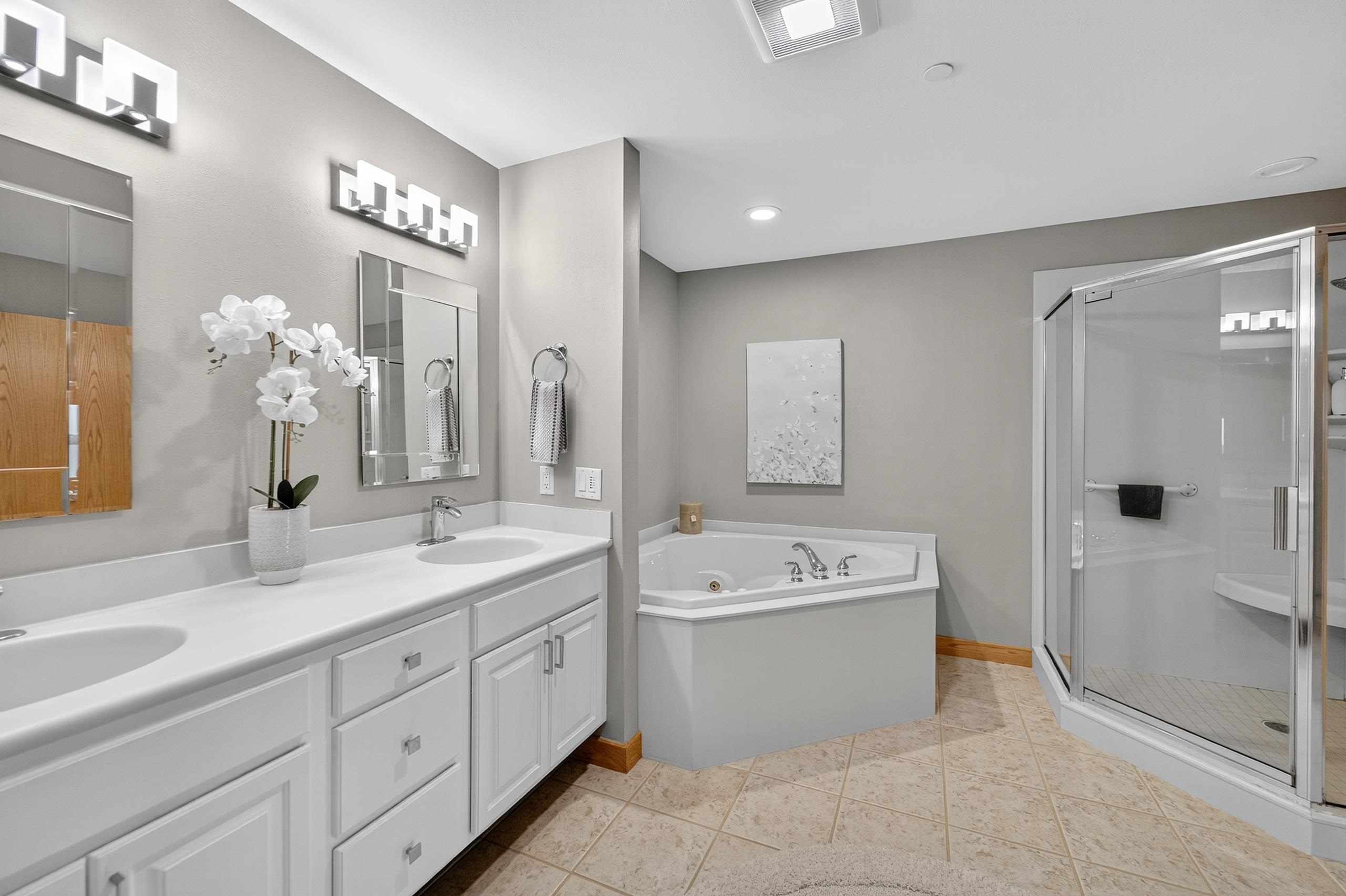 4101 Monona Drive 302