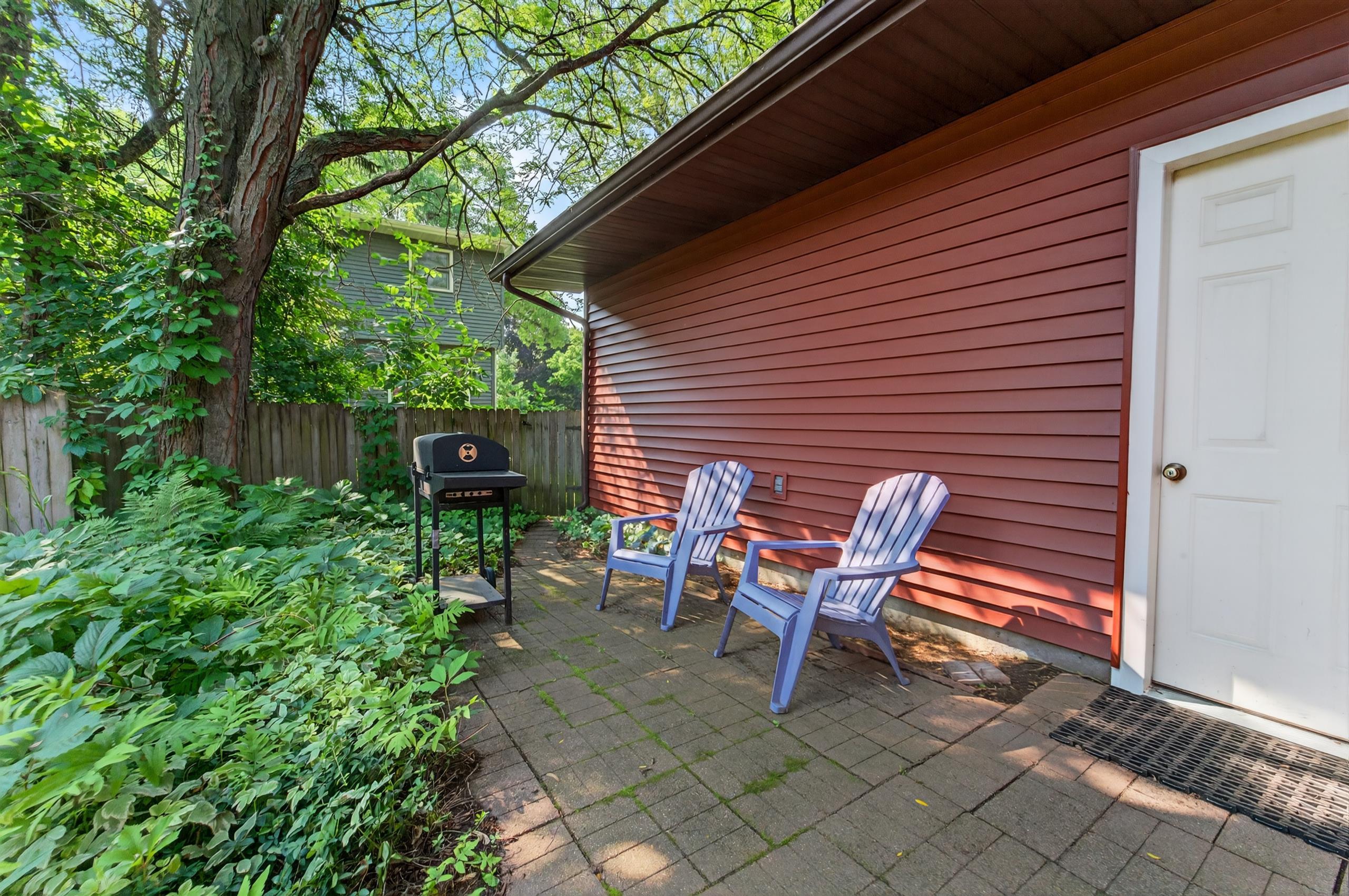2805 Independence Lane
