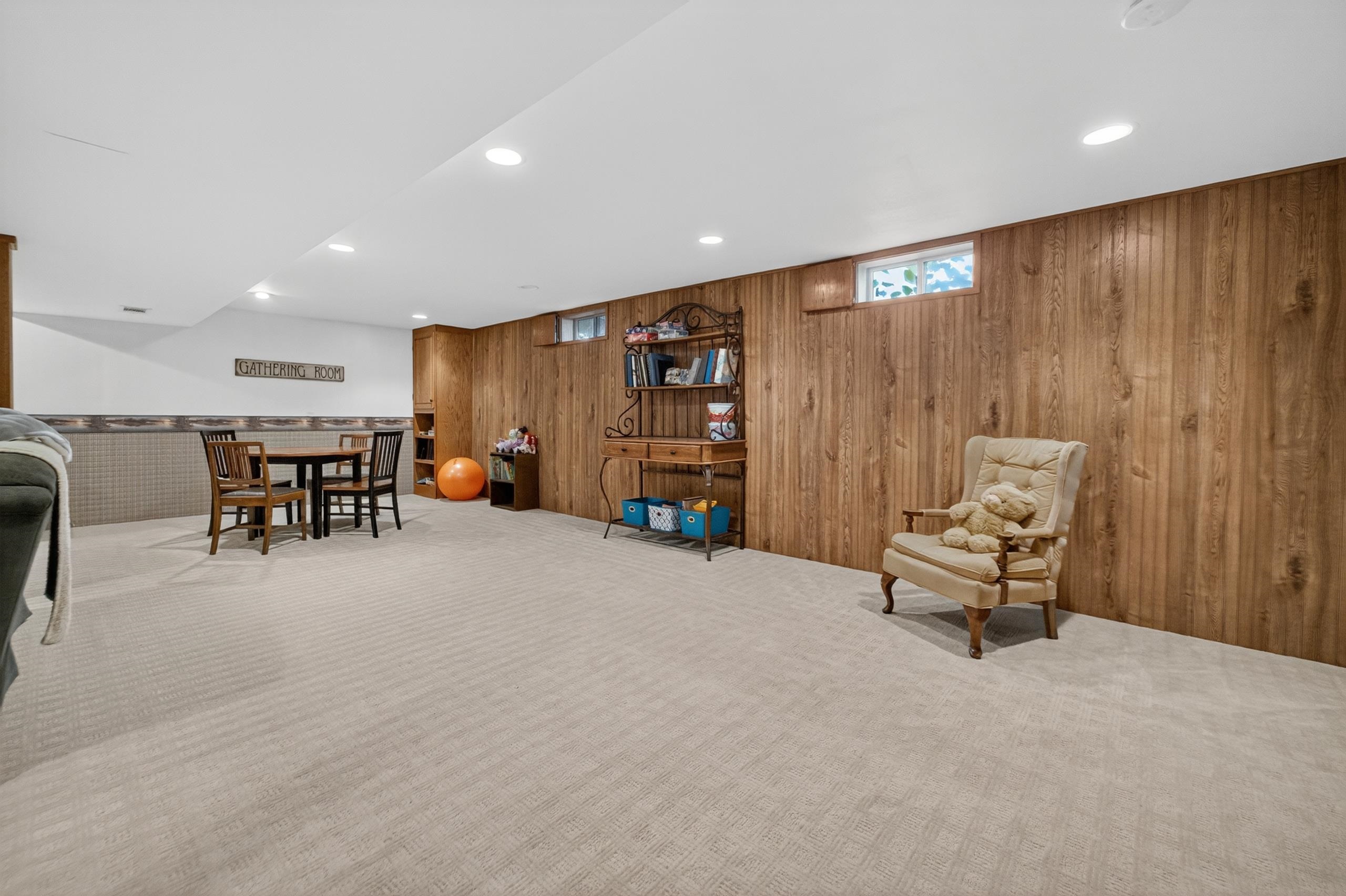 2805 Independence Lane